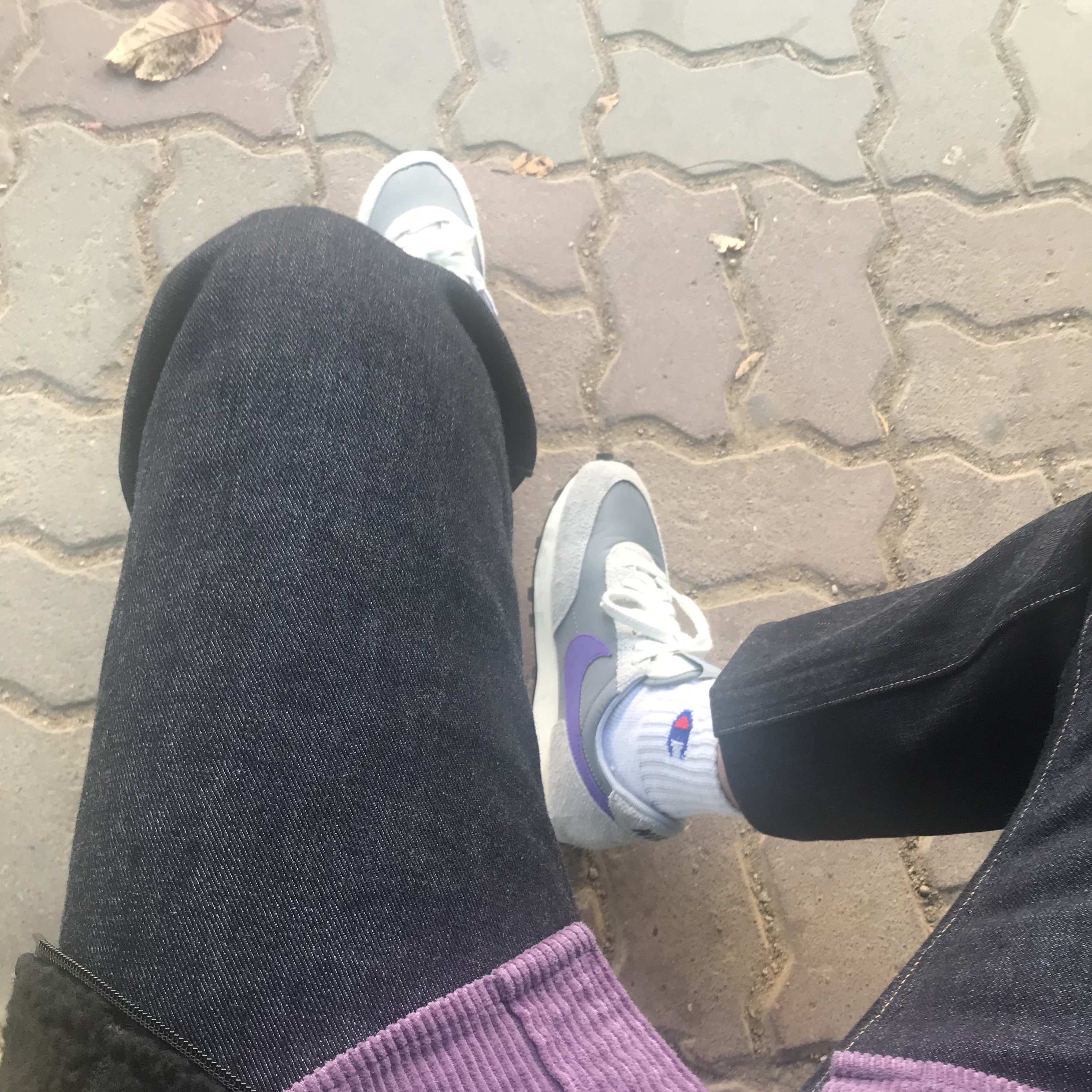 Nike Daybreak SP Cool Grey Hyper Grape 착용 스타일