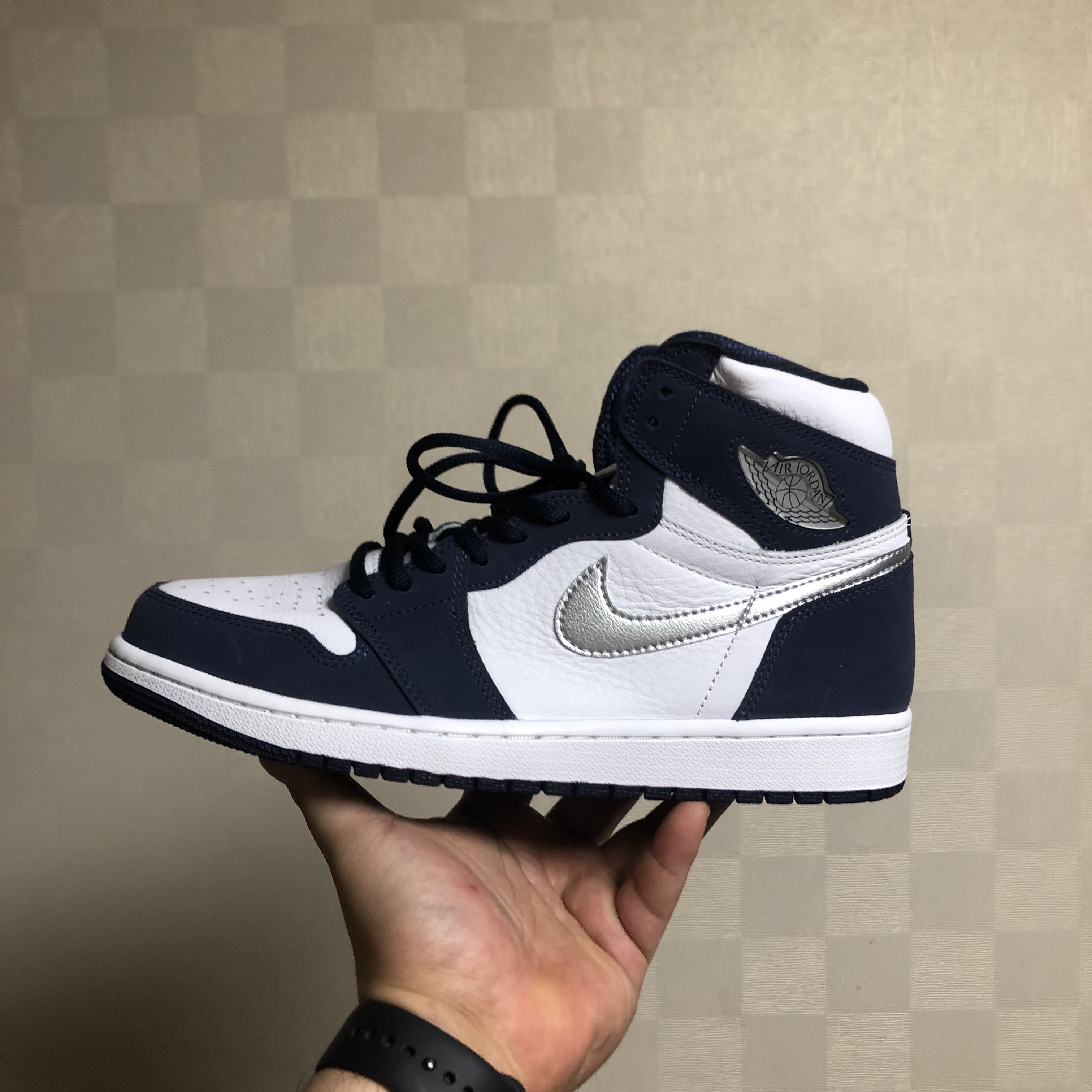 Jordan 1 Retro High OG CO.JP Midnight Navy 착용 스타일 - 3