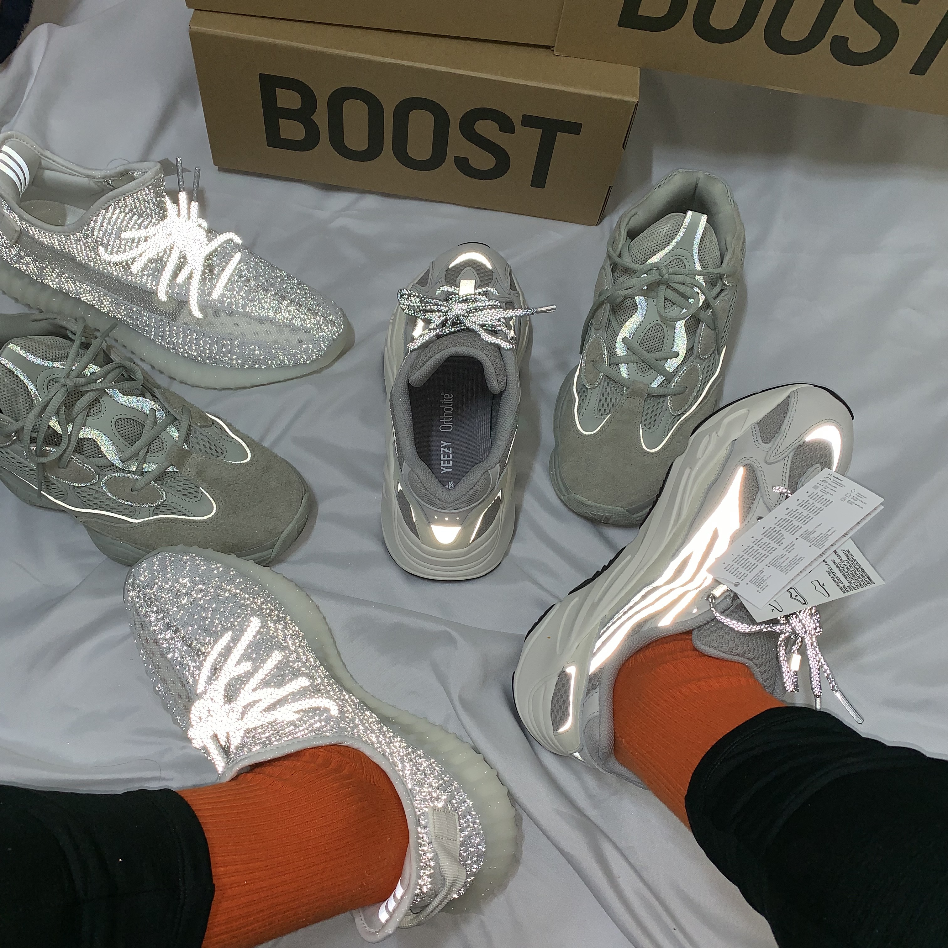 Adidas Yeezy Boost 350 V2 Static - Reflective, Adidas Yeezy Boost 700 V2 Static 2018 착용 스타일