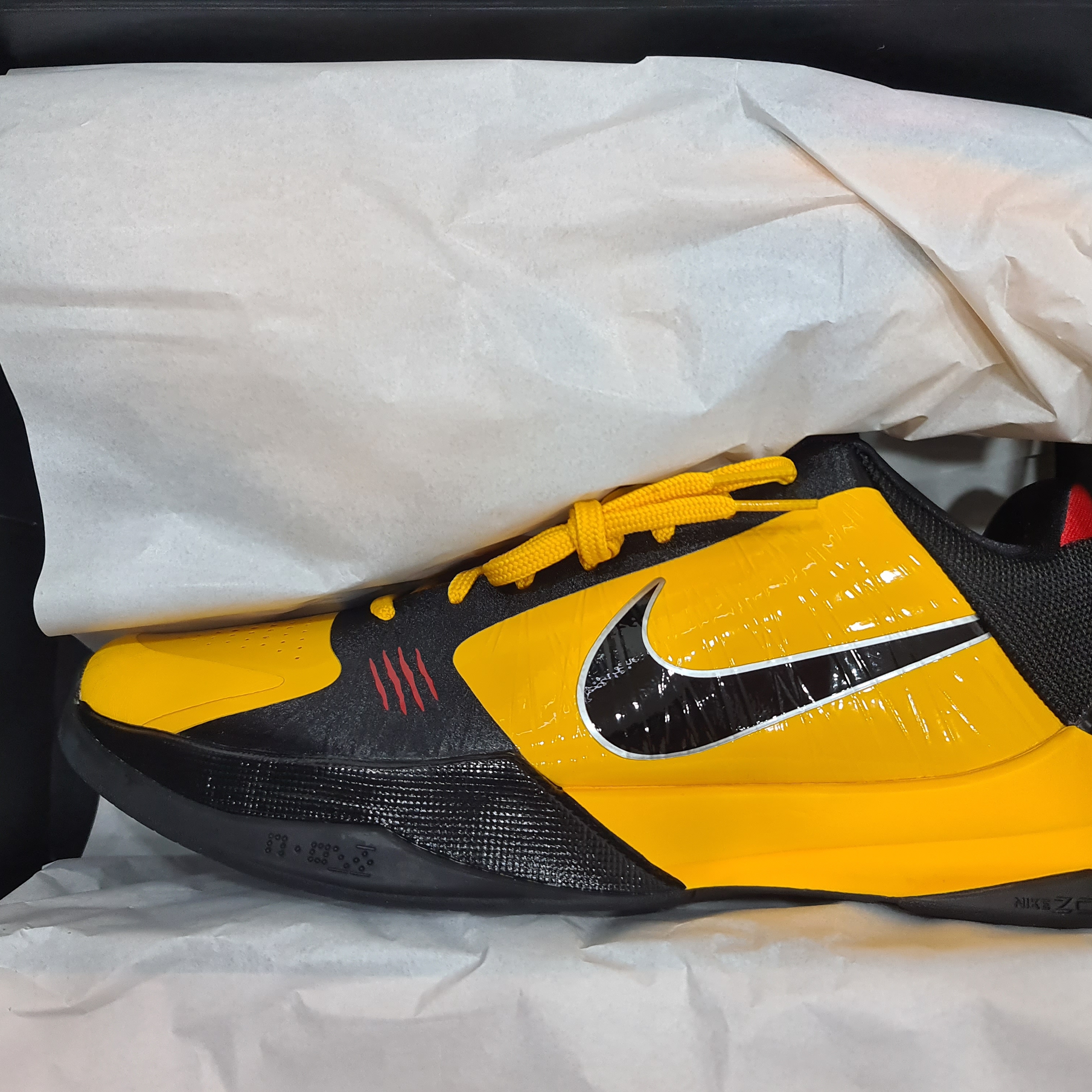 Nike Kobe 5 Protro Bruce Lee 착용 스타일