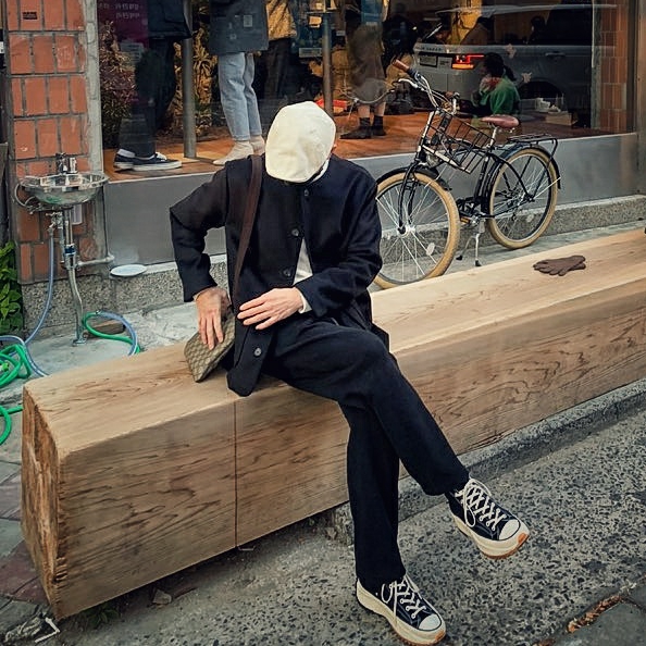 Converse x JW Anderson Run Star Hike Hi Black 착용 스타일 - 2