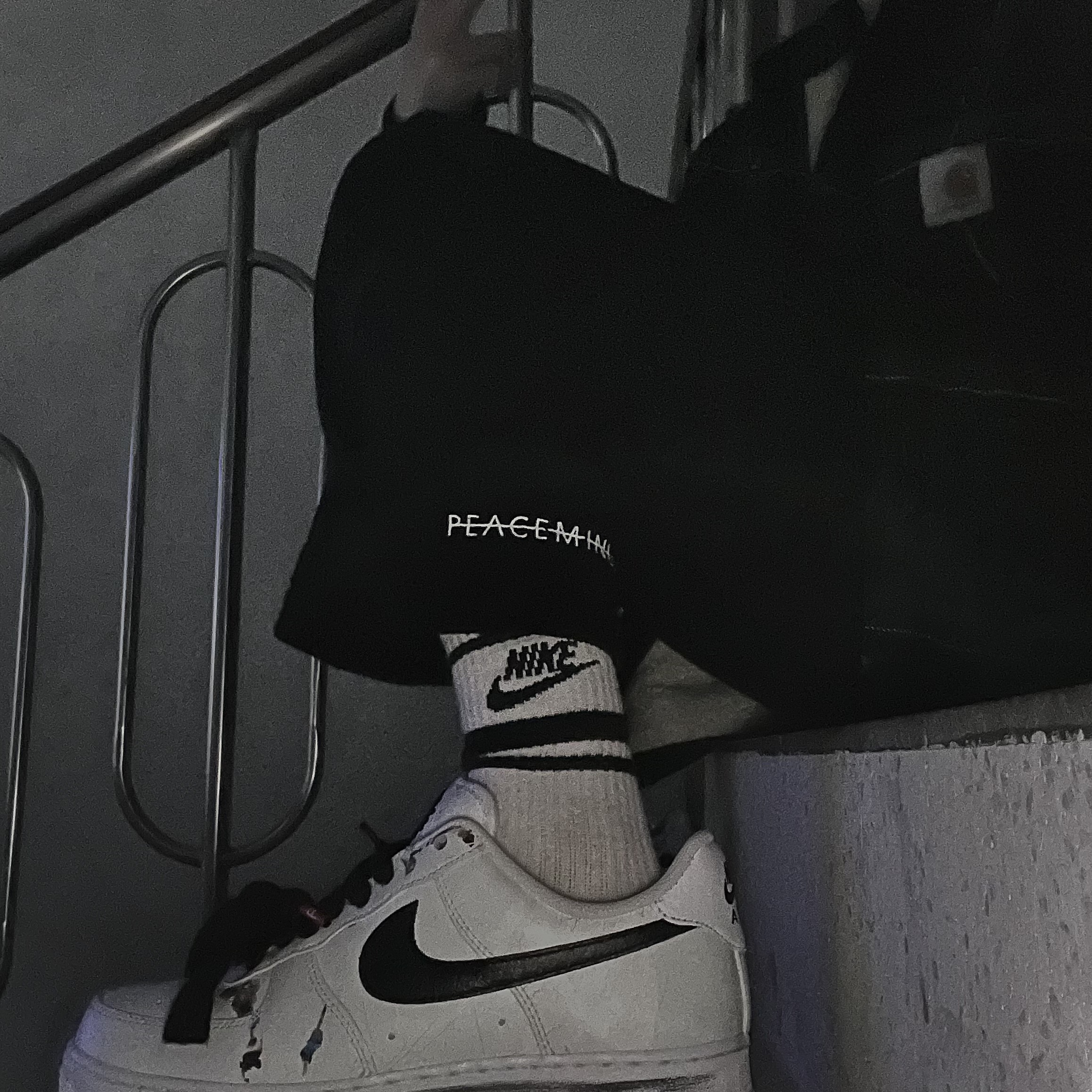 Nike x Peaceminusone Air Force 1 Low Para-Noise 2.0 착용 스타일 - 1
