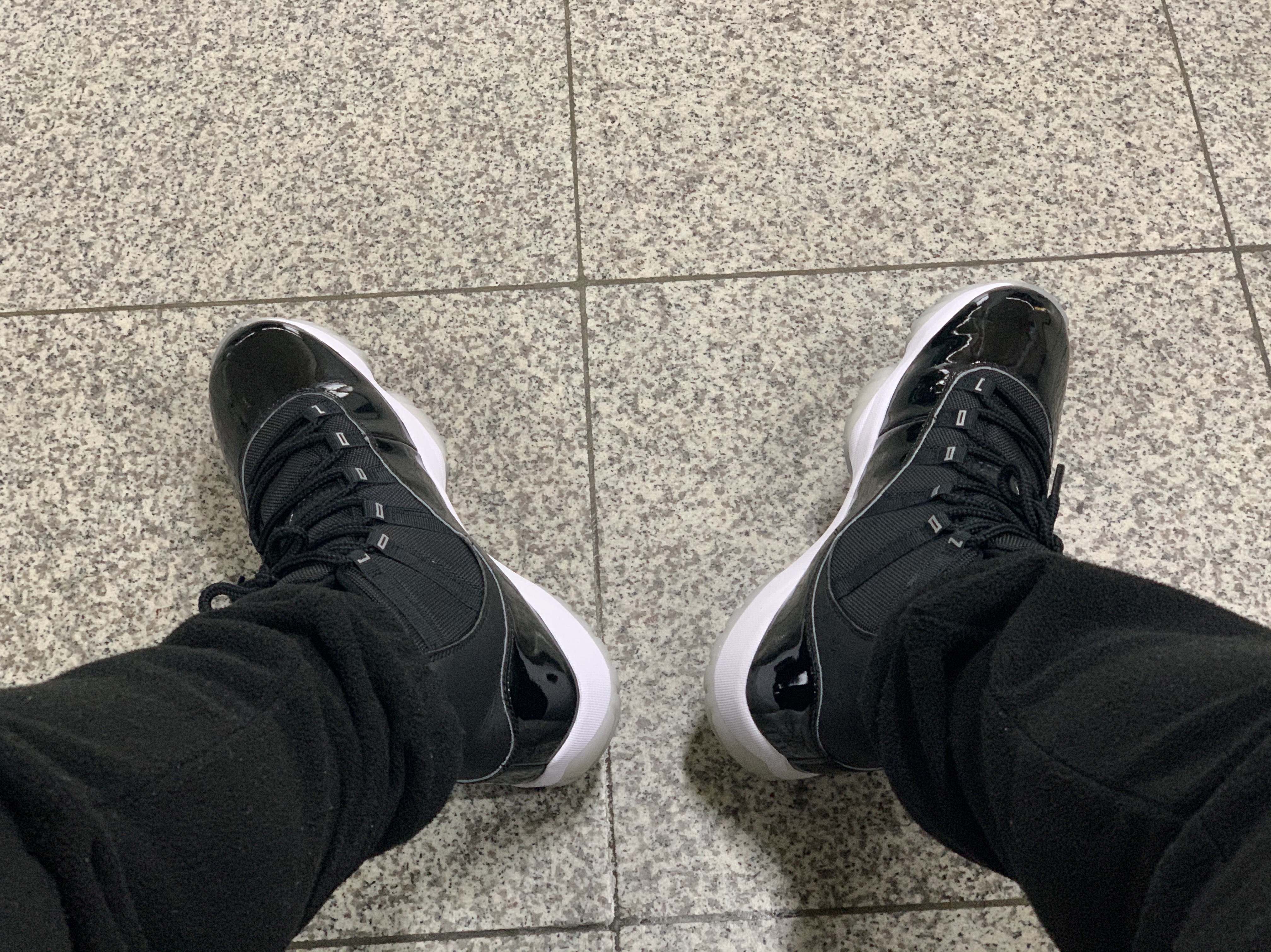 Jordan 11 Retro Jubilee 착용 스타일 - 4