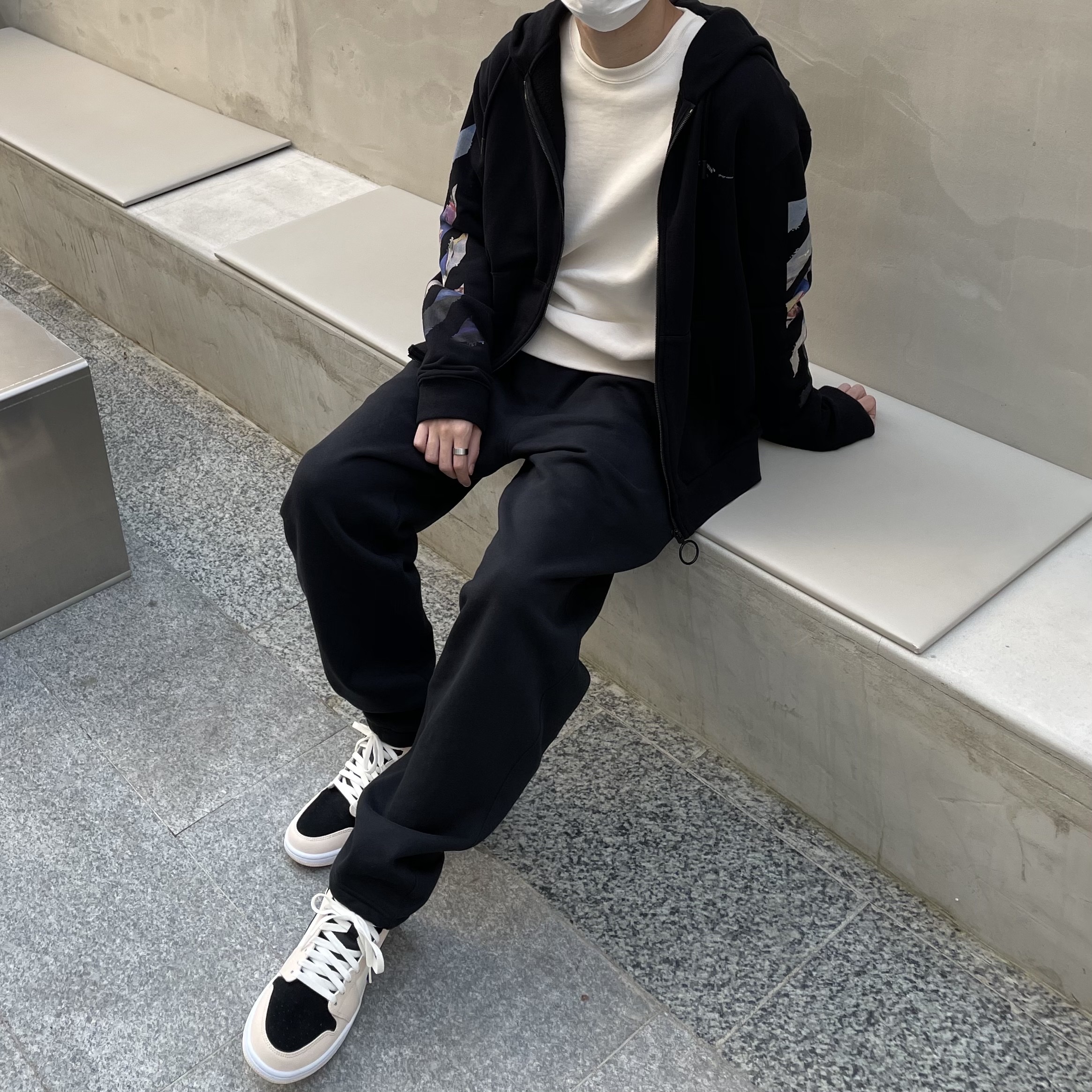 (W) Jordan 1 Mid Barely Orange 착용 스타일