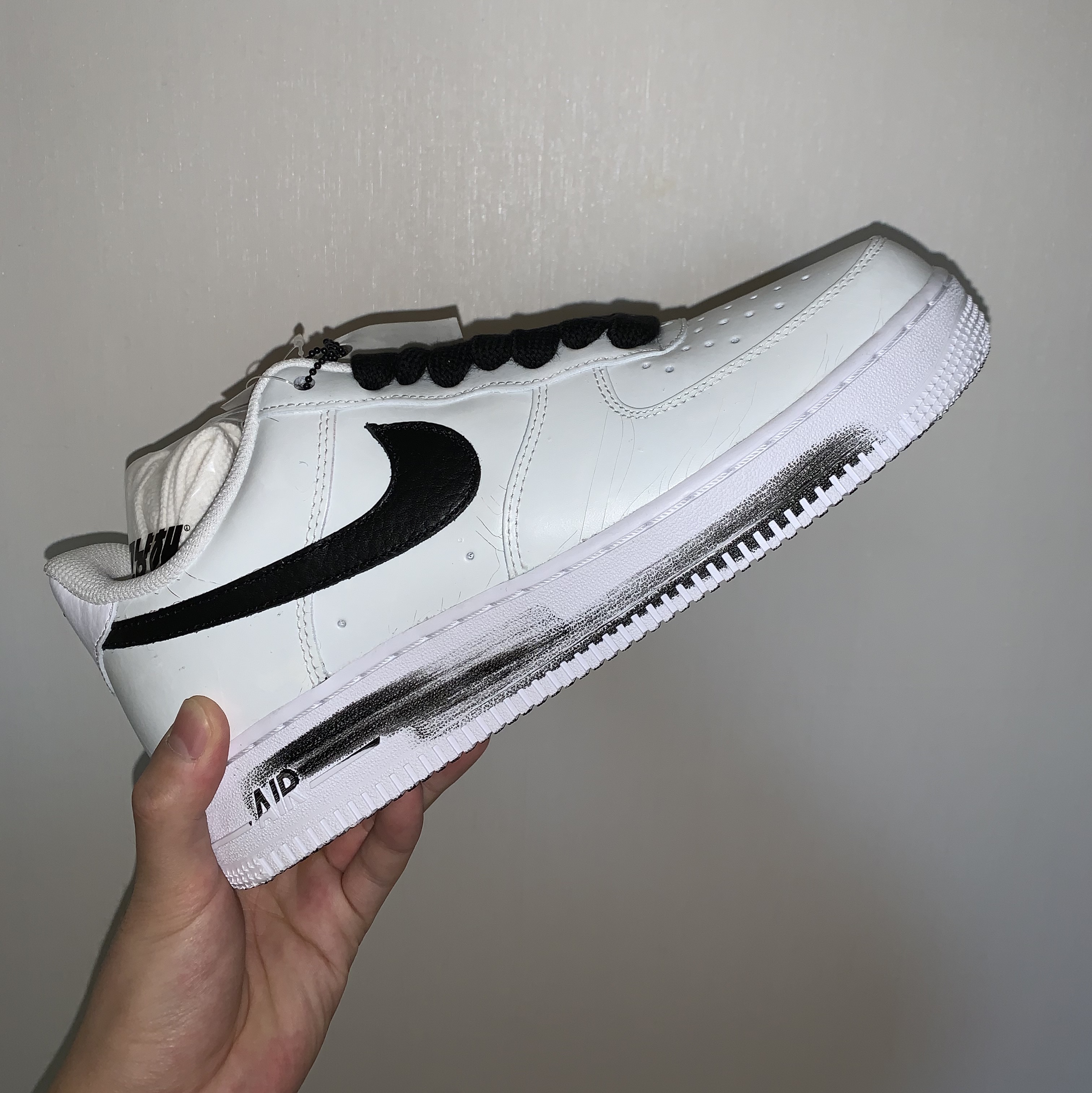 Nike x Peaceminusone Air Force 1 Low Para-Noise 2.0 착용 스타일
