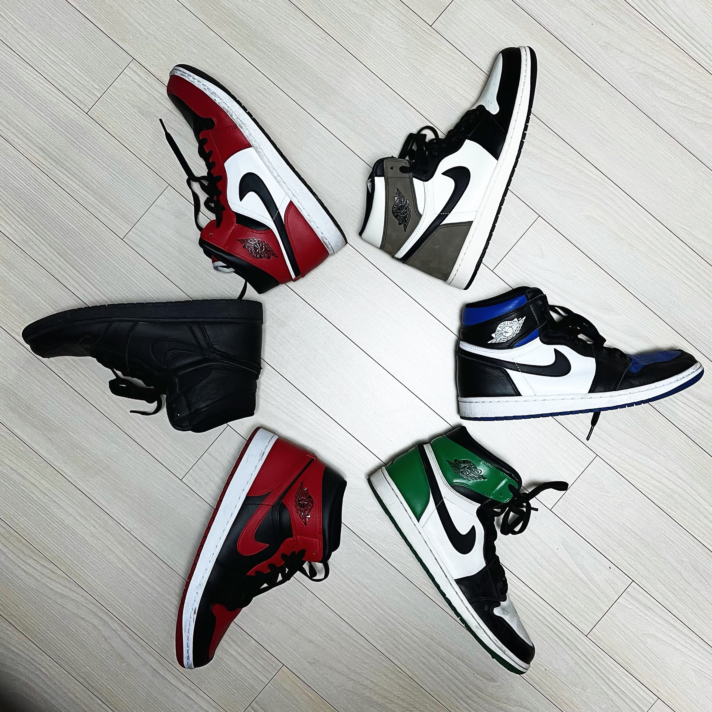 Jordan 1 Mid Chicago Black Toe, Jordan 1 Retro High OG Black Mocha 착용 스타일