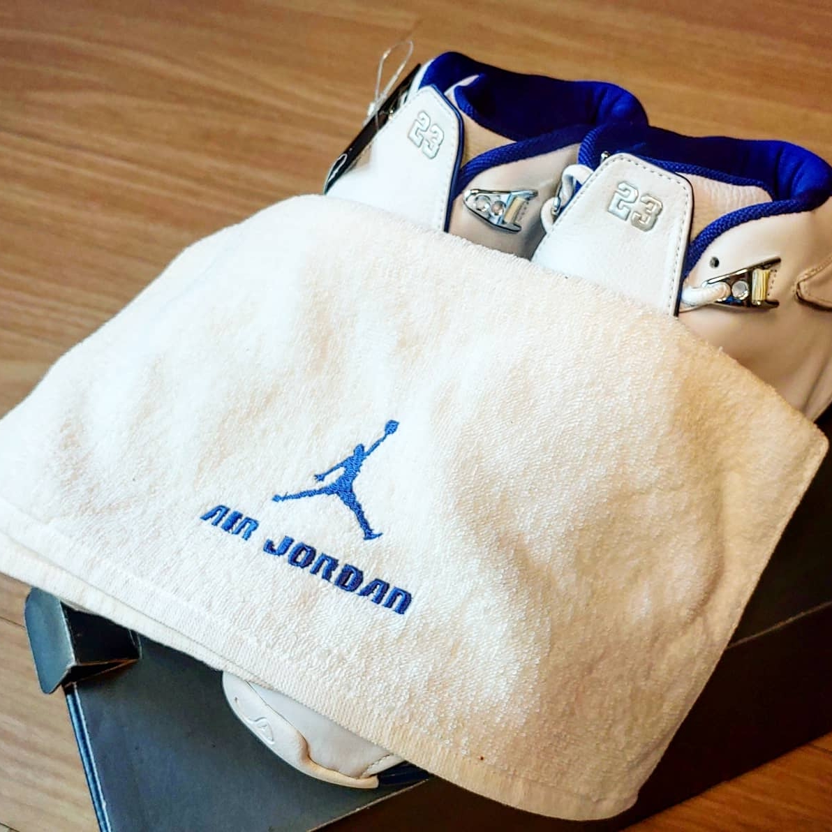 Jordan 18 OG White Sport Royal 착용 스타일 - 2