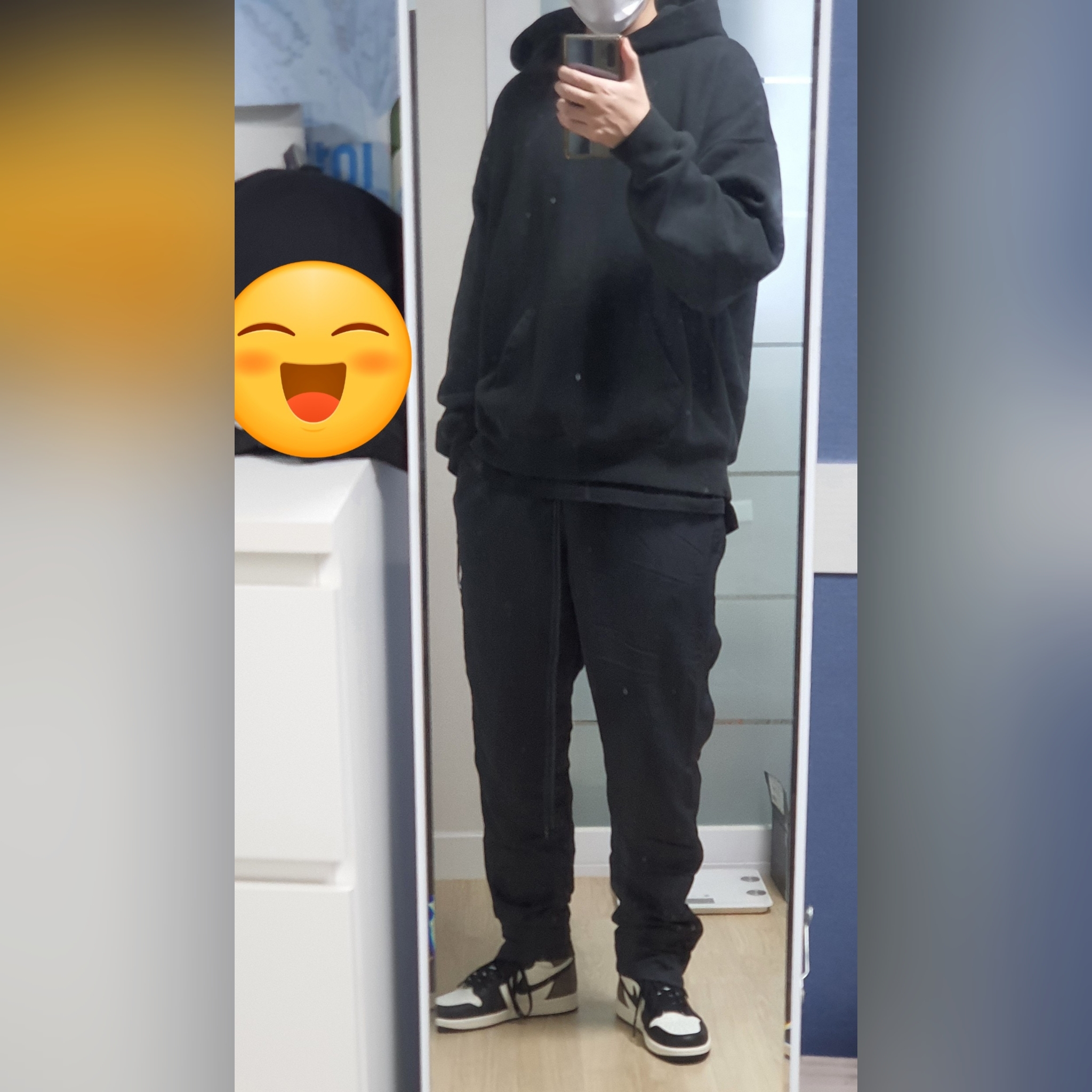 Jordan 1 Retro High OG Black Mocha, Nike x Fear of God Warm Up Pants Off Noir 착용 스타일 - 2