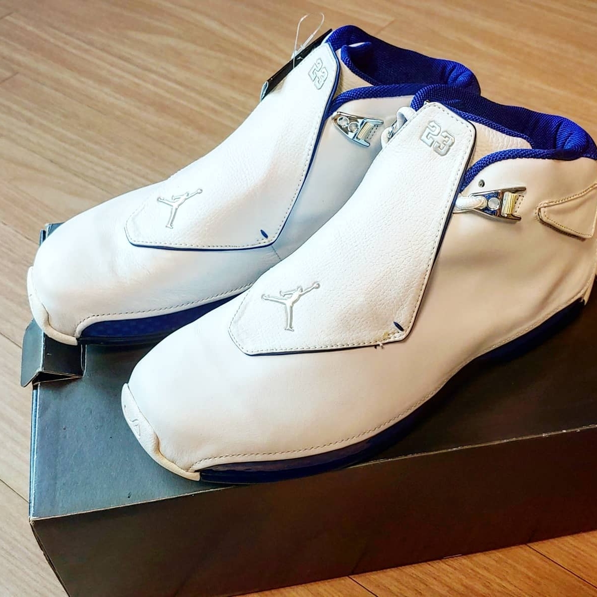 Jordan 18 OG White Sport Royal 착용 스타일 - 1
