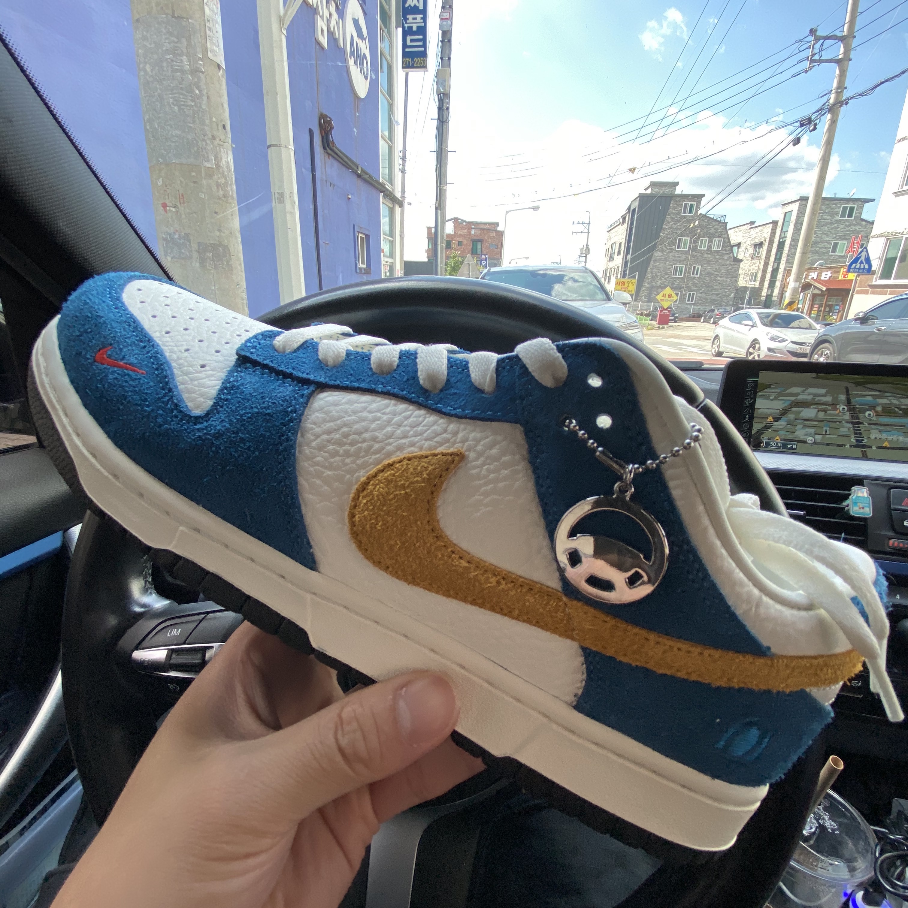 Nike x Kasina Dunk Low 80's Bus 착용 스타일