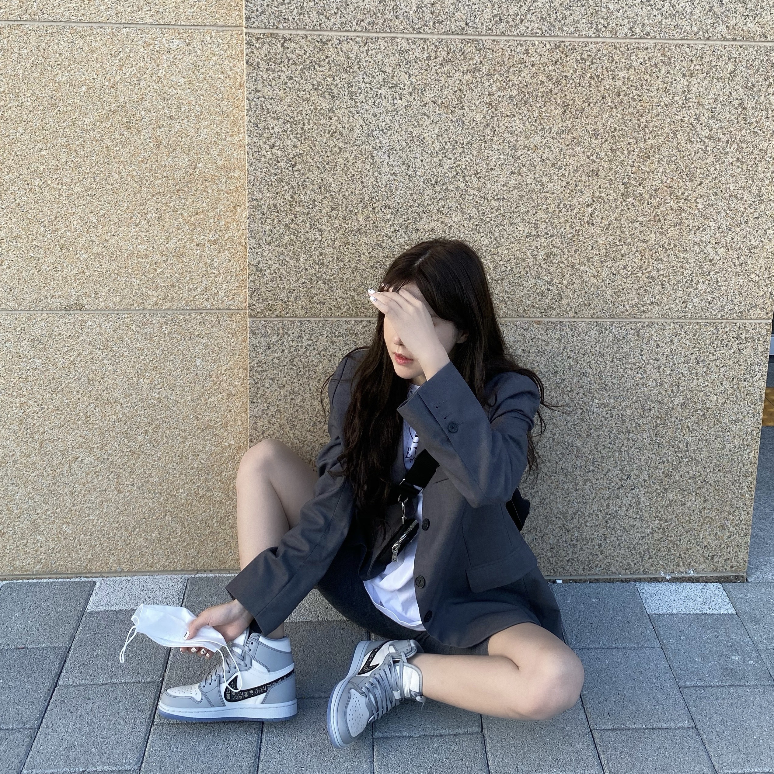 Jordan 1 x Dior High OG 착용 스타일
