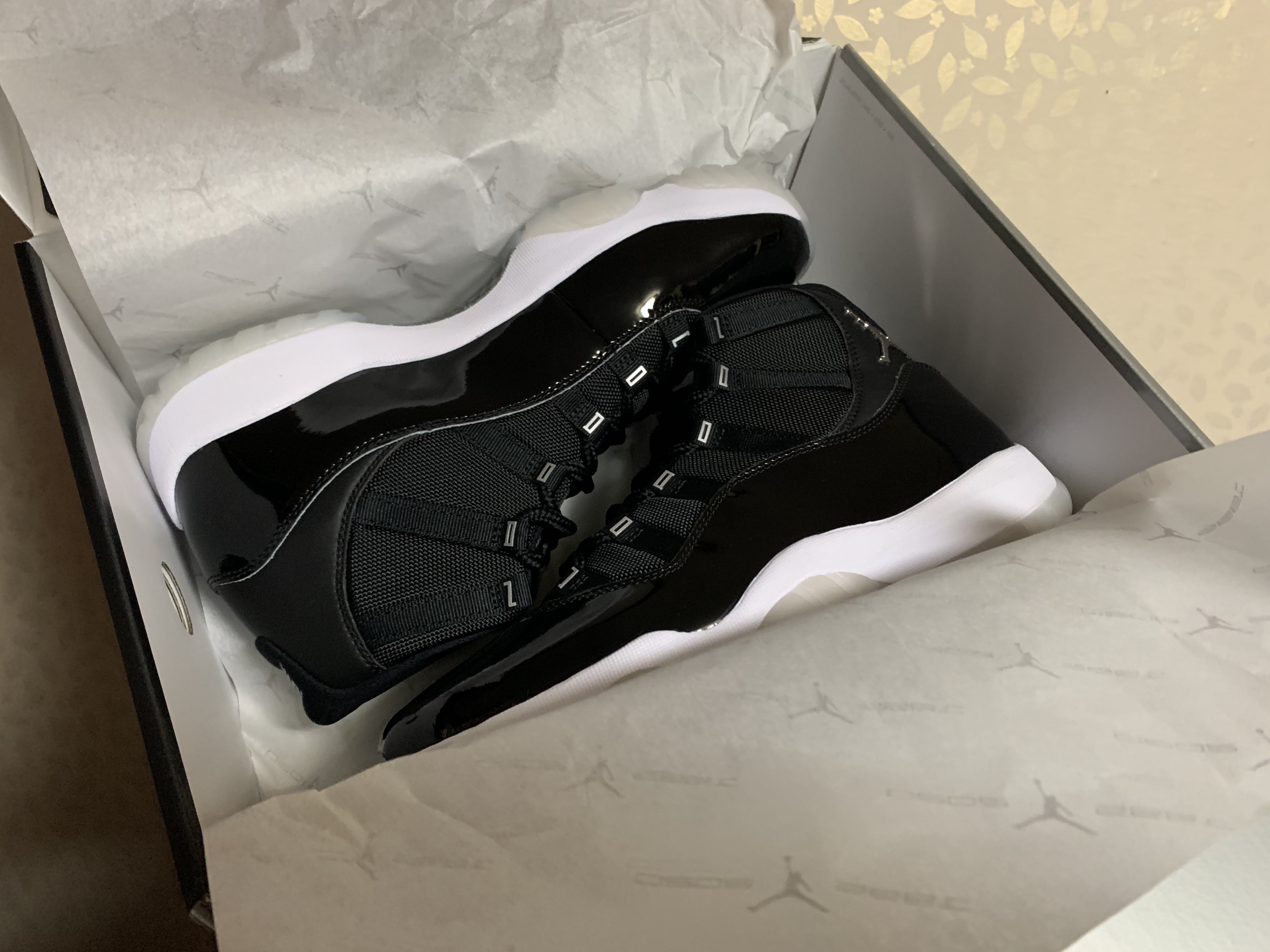 Jordan 11 Retro Jubilee 착용 스타일 - 2