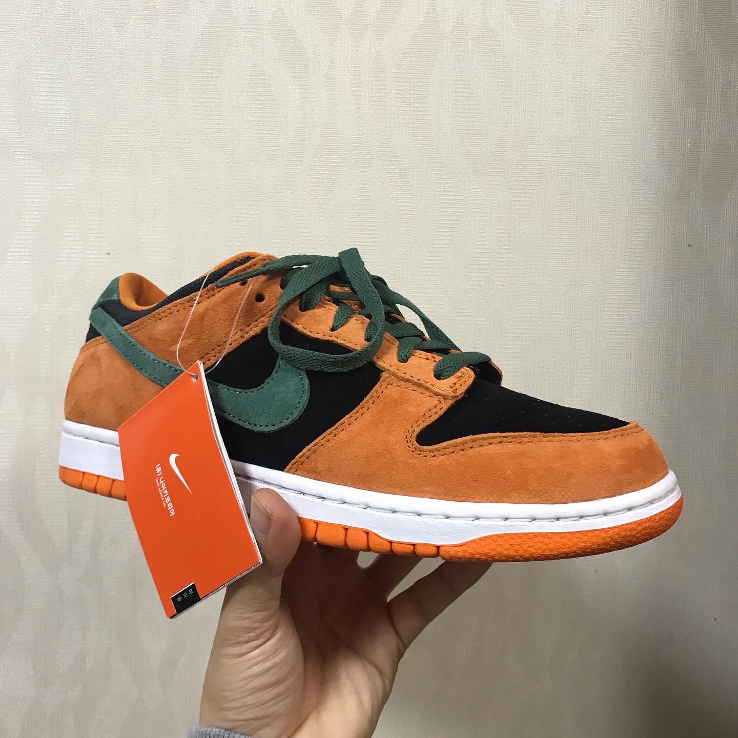 Nike Dunk Low SP Ceramic 착용 스타일