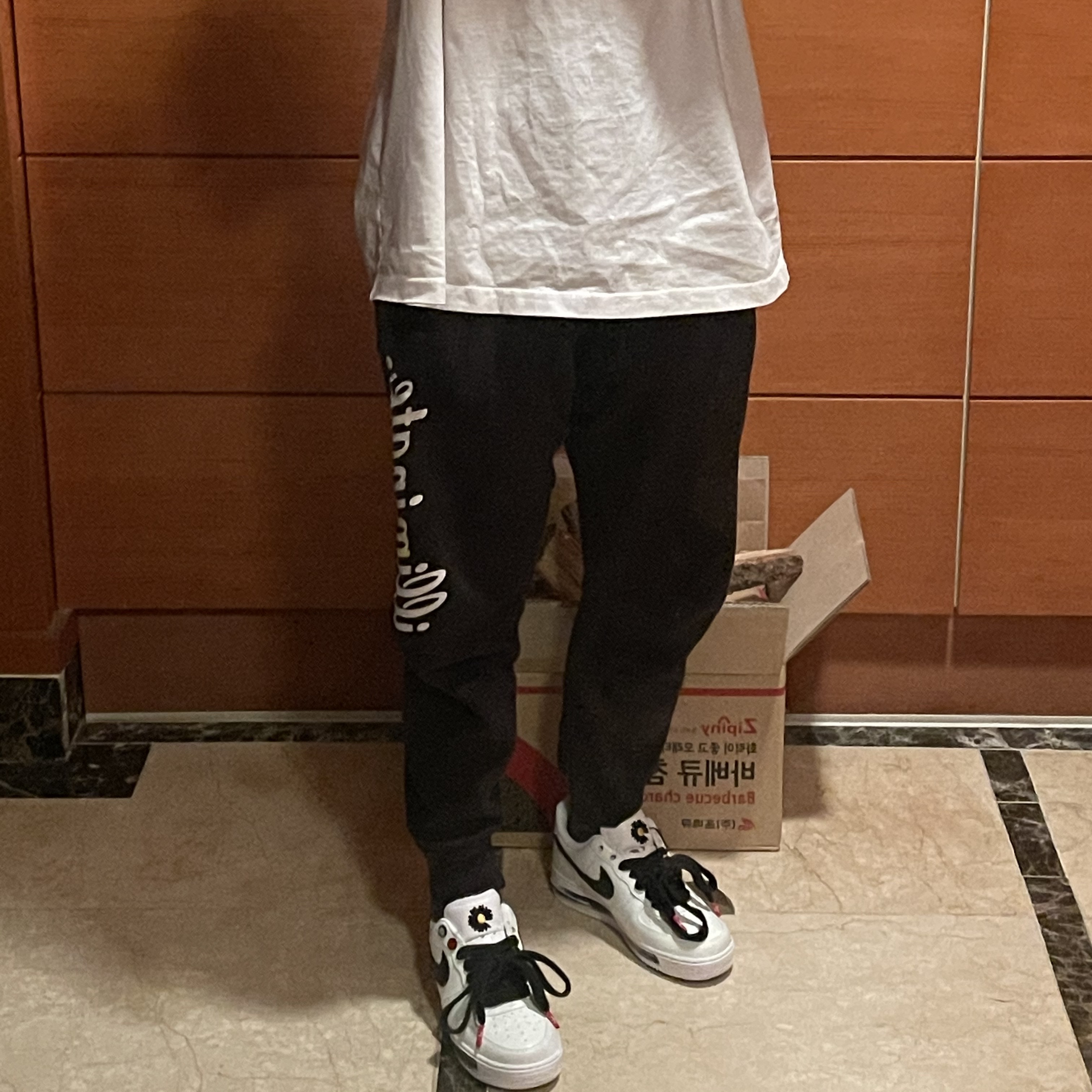 Nike x Peaceminusone Air Force 1 Low Para-Noise 2.0 착용 스타일 - 1