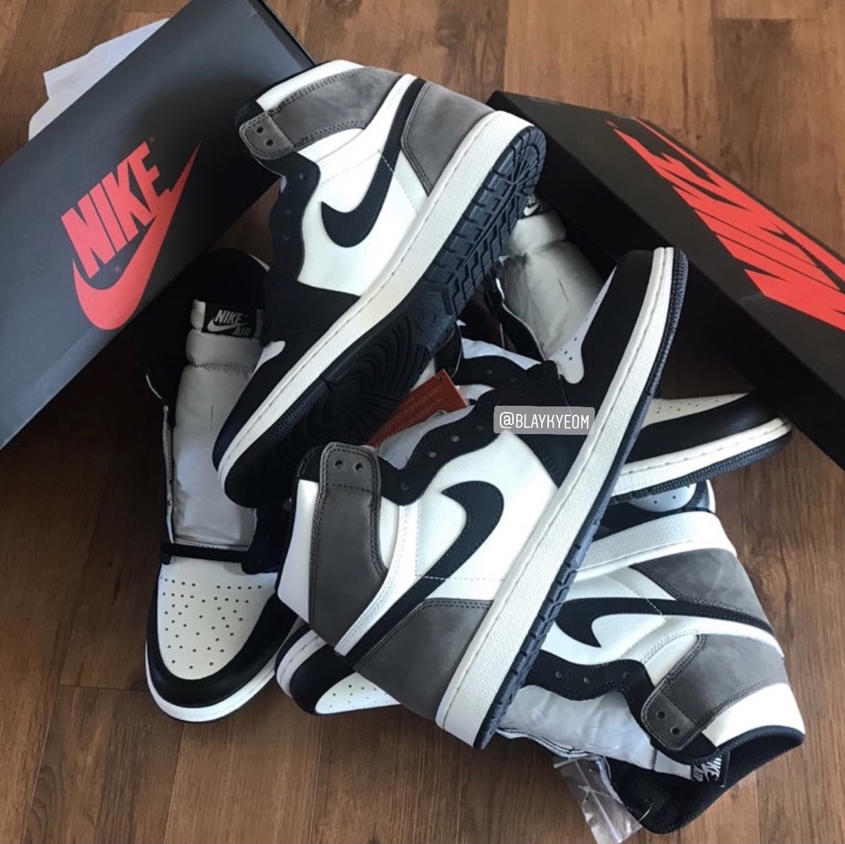 Jordan 1 Retro High OG Black Mocha 착용 스타일 - 1