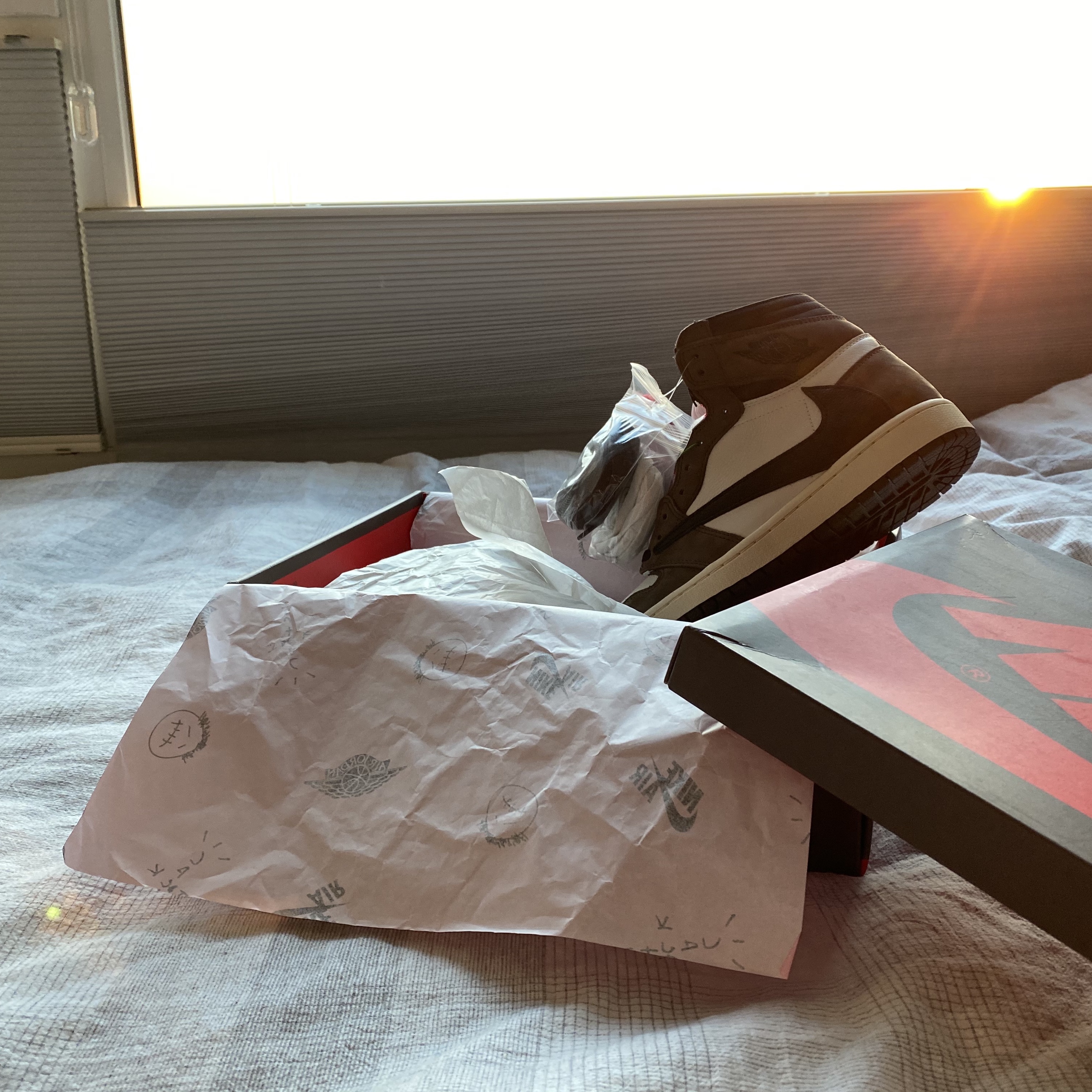 Jordan 1 x Travis Scott Retro High OG SP Mocha 착용 스타일