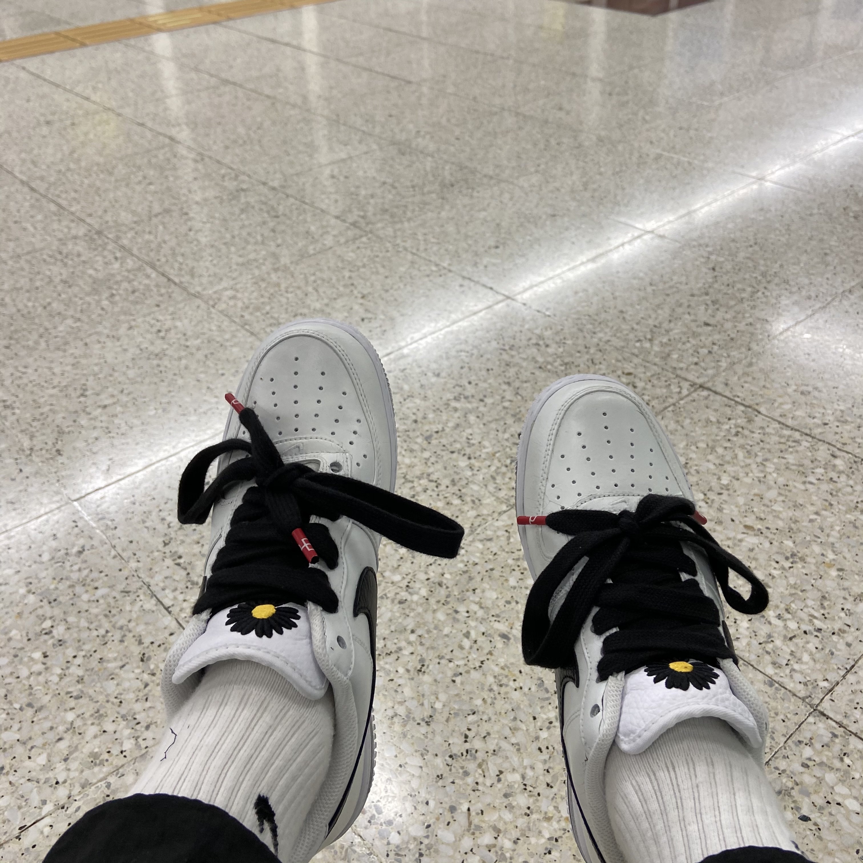 Nike x Peaceminusone Air Force 1 Low Para-Noise 2.0 착용 스타일 - 2