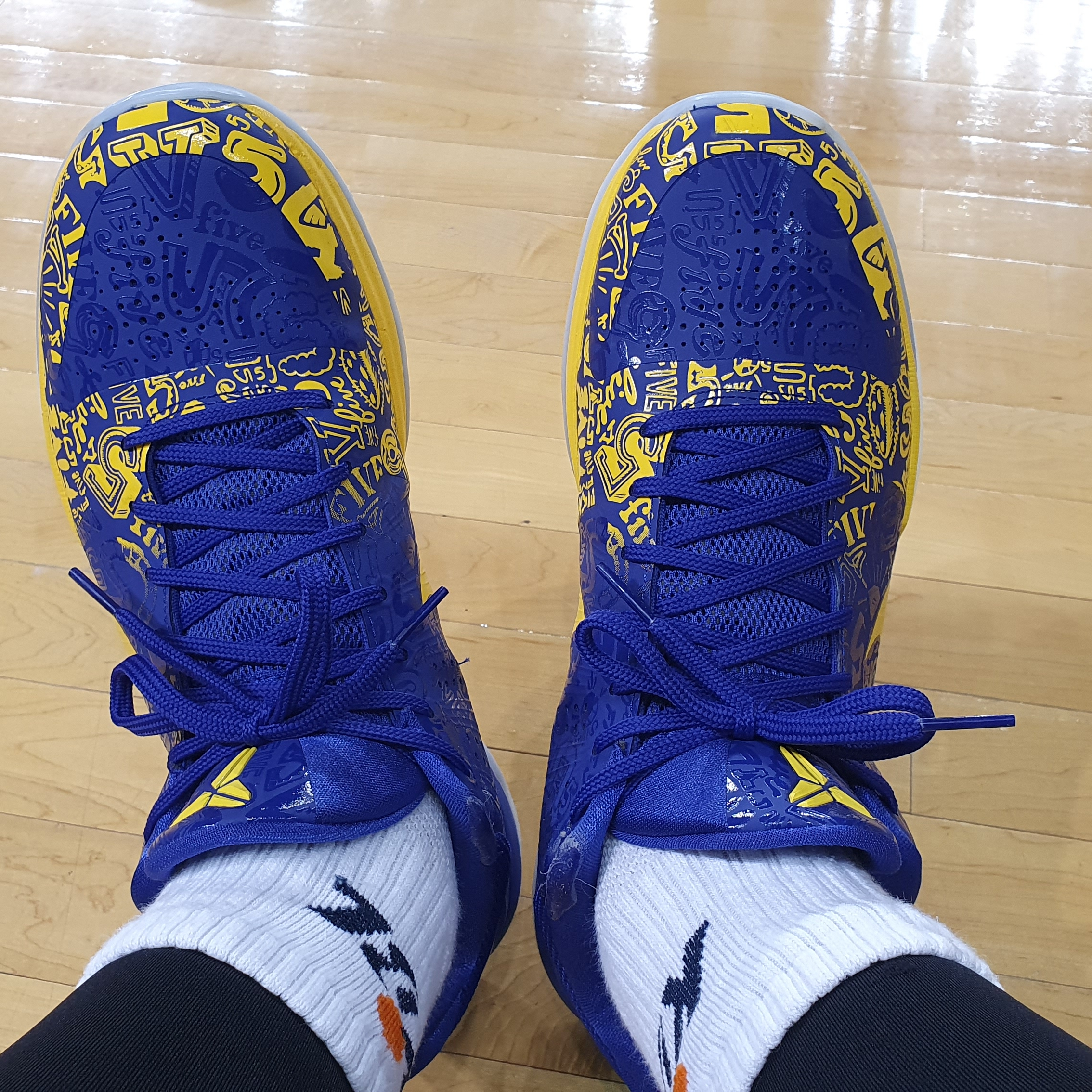 Nike Kobe 5 Protro 5 Rings 착용 스타일