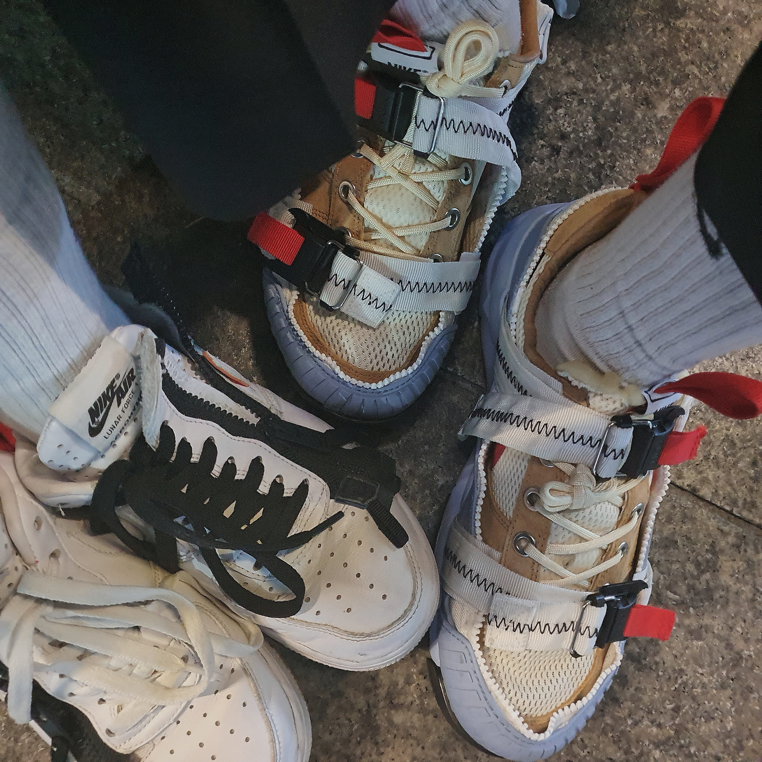 Nike x Tom Sachs Mars Yard Overshoe 3.0, Nike x Acronym Lunar Force 1 SP Zip Bright Crimson 착용 스타일