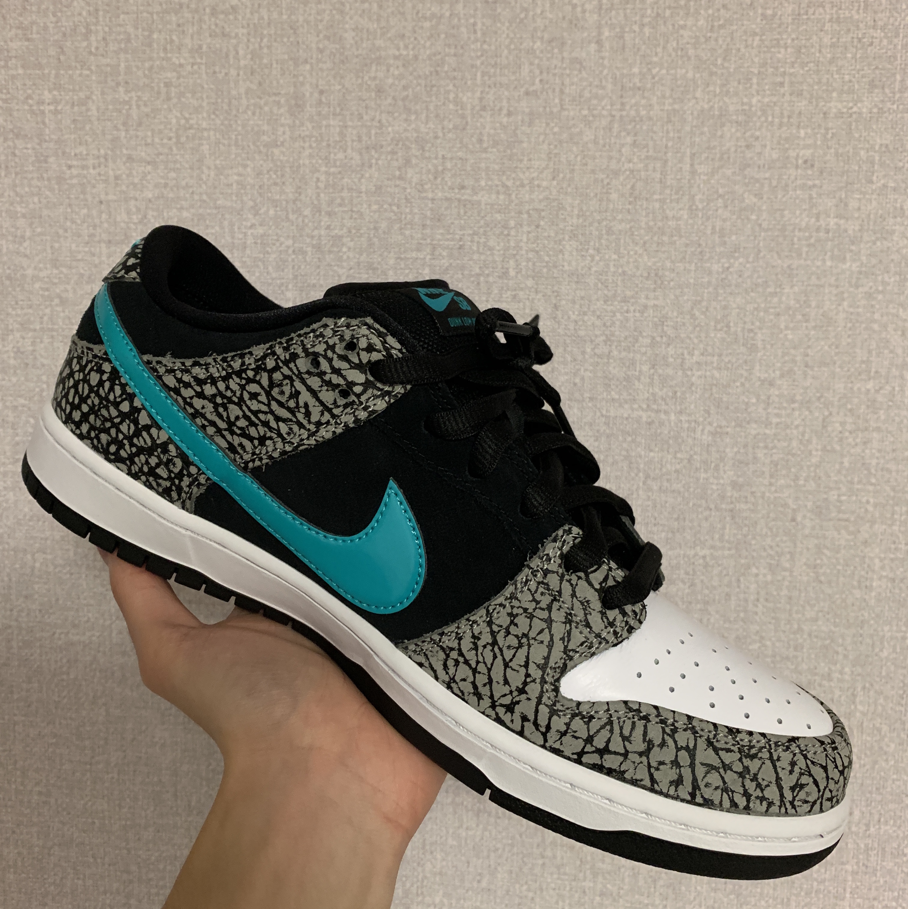 Nike SB Dunk Low Pro Clear Jade 착용 스타일