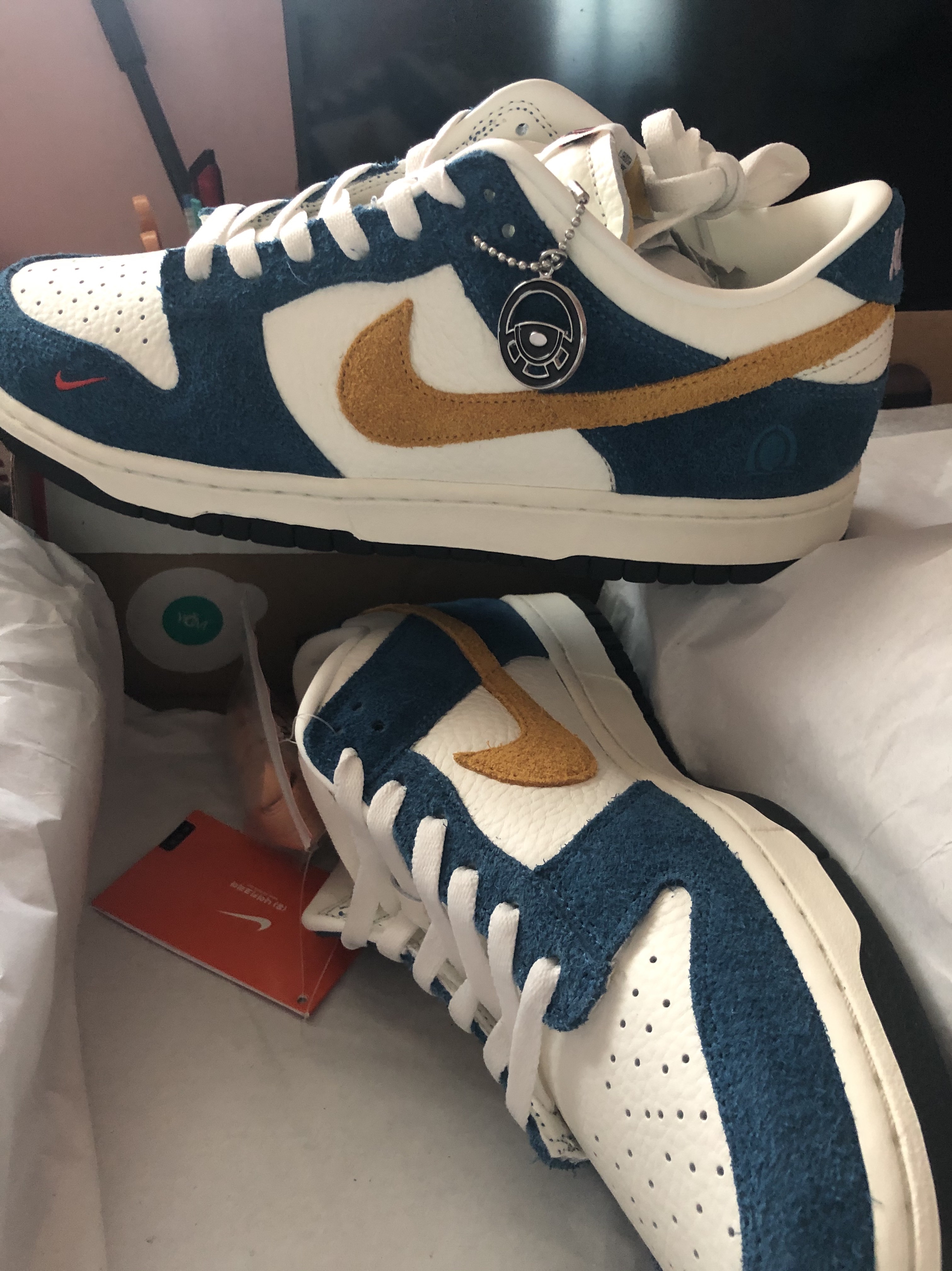 Nike x Kasina Dunk Low 80's Bus 착용 스타일