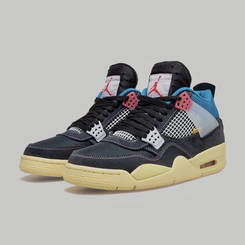 Jordan 4 x Union Retro Off Noir 착용 스타일