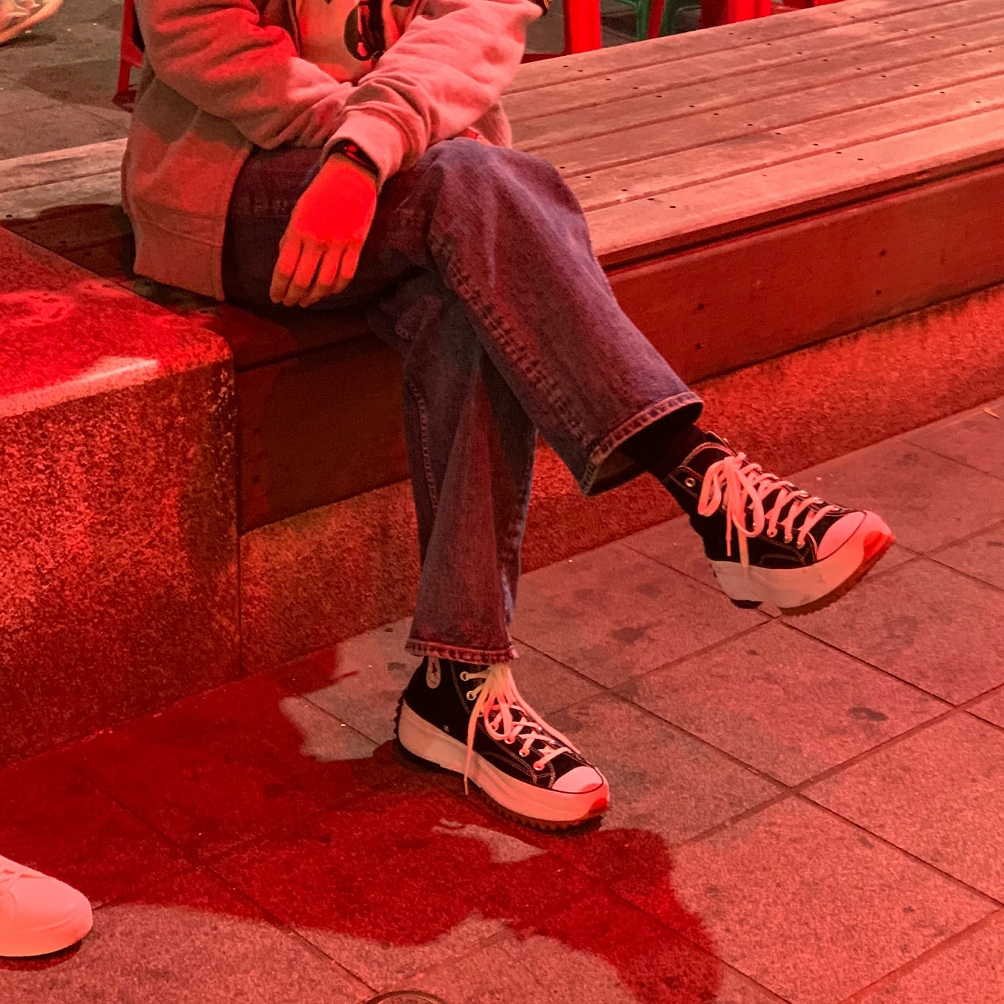 Converse Run Star Hike Hi Black White Gum 착용 스타일