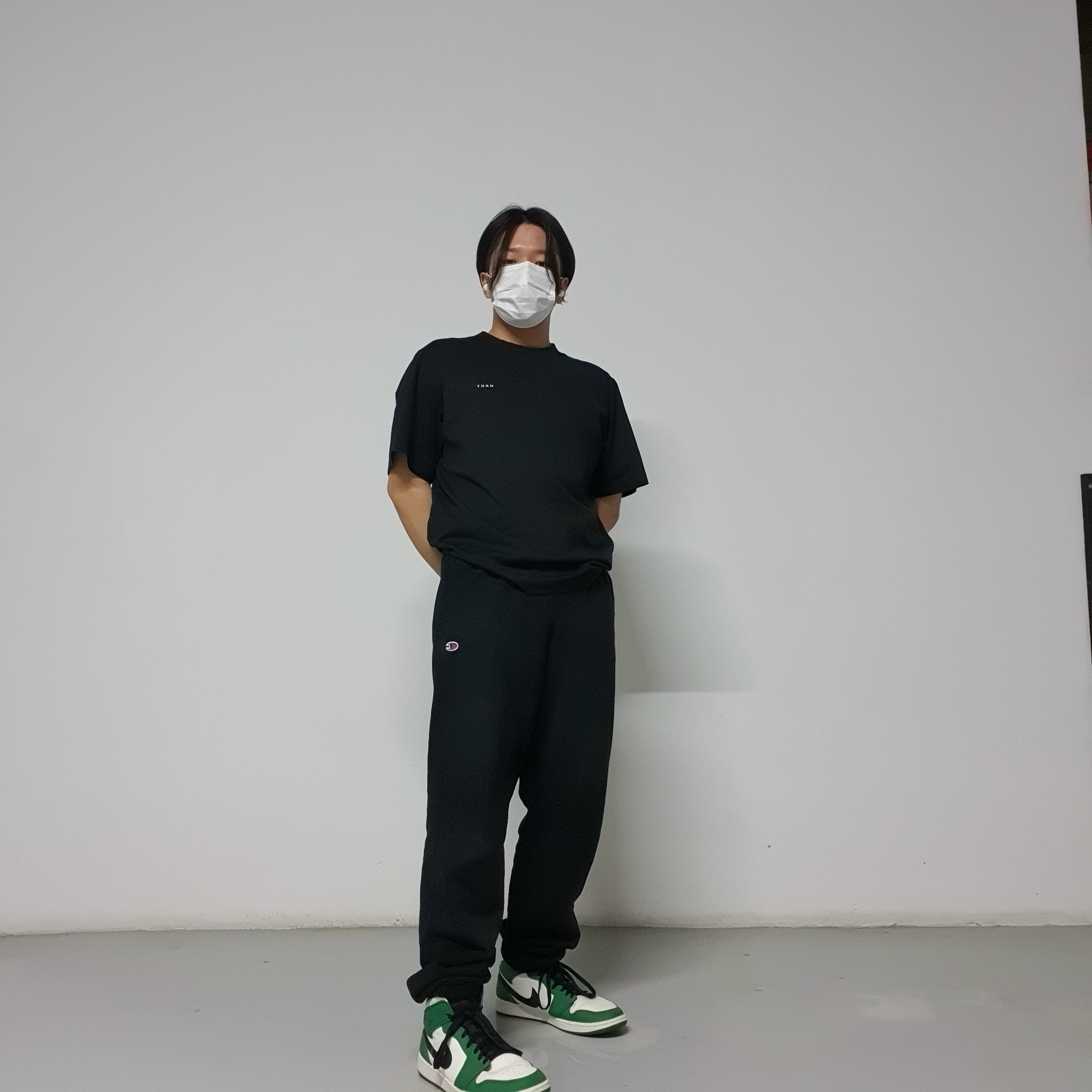 Jordan 1 Mid Pine Green 착용 스타일 - 2