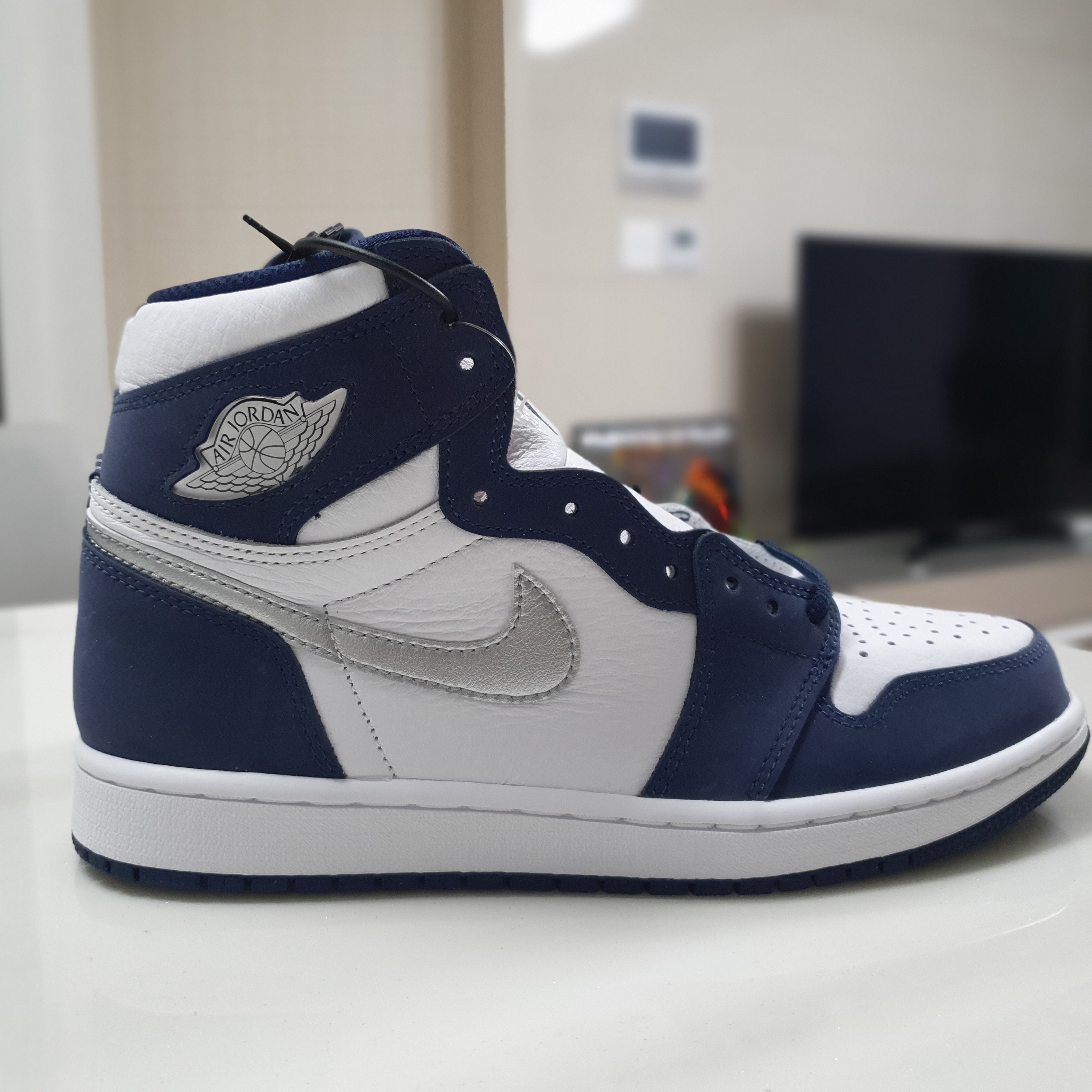 Jordan 1 Retro High OG CO.JP Midnight Navy 착용 스타일 - 1