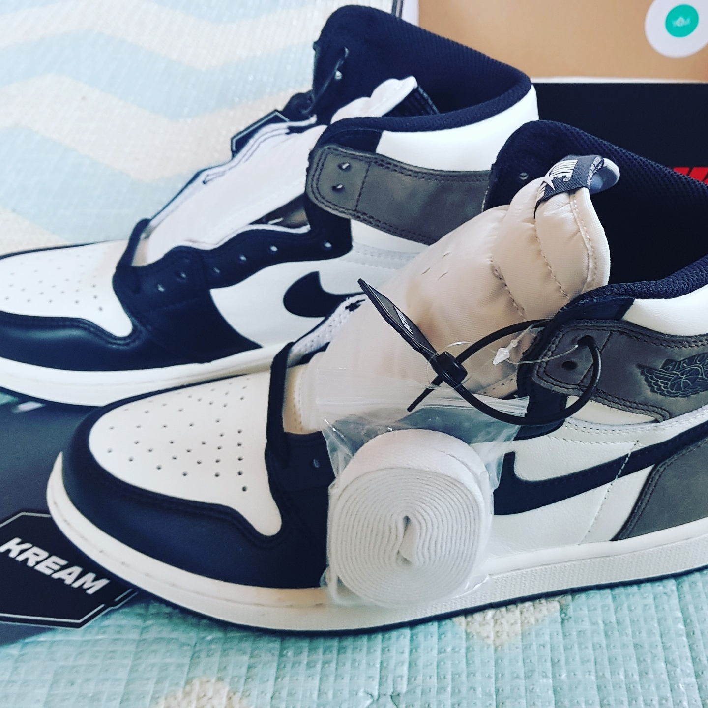 Jordan 1 Retro High OG Black Mocha 착용 스타일