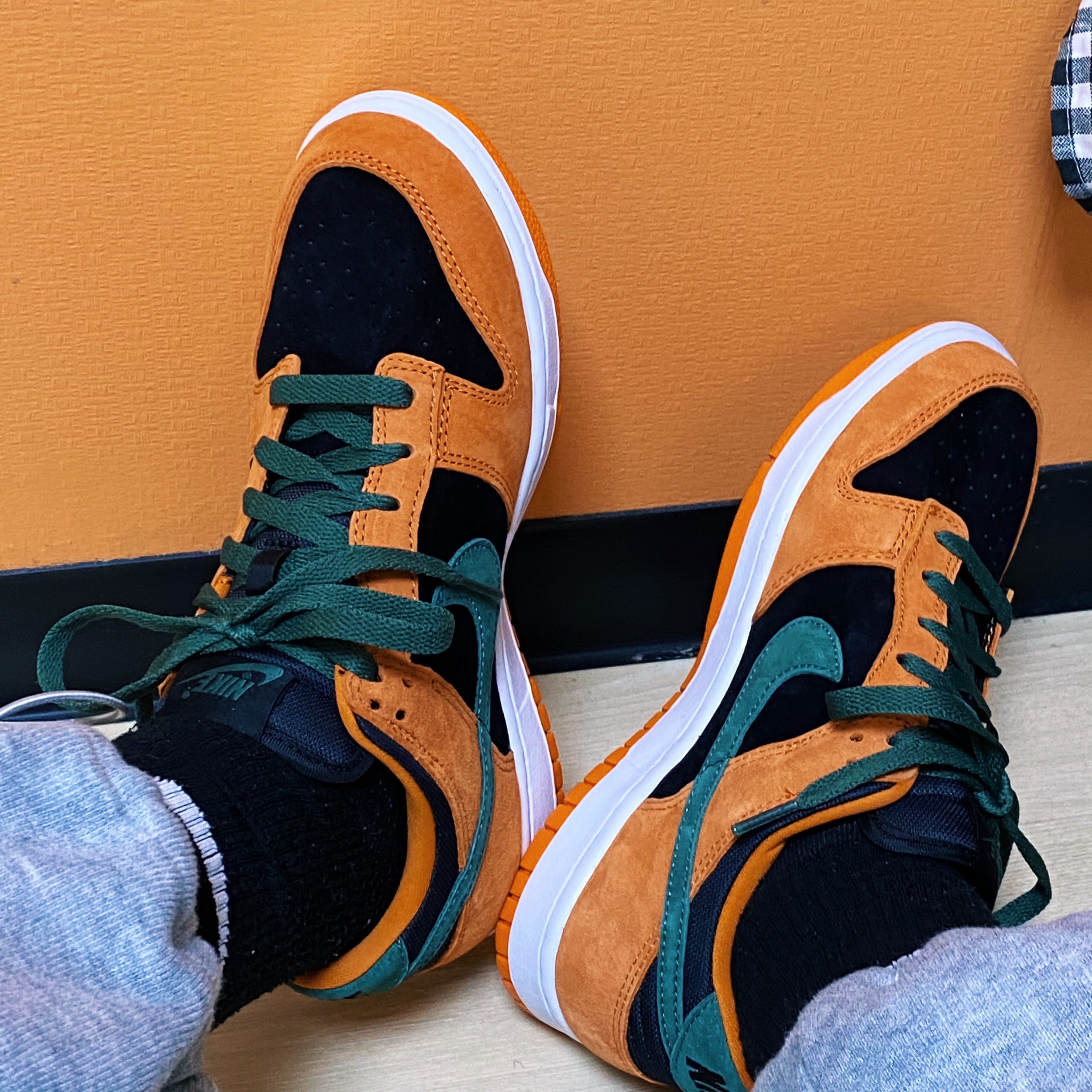 Nike Dunk Low SP Ceramic 착용 스타일 - 2