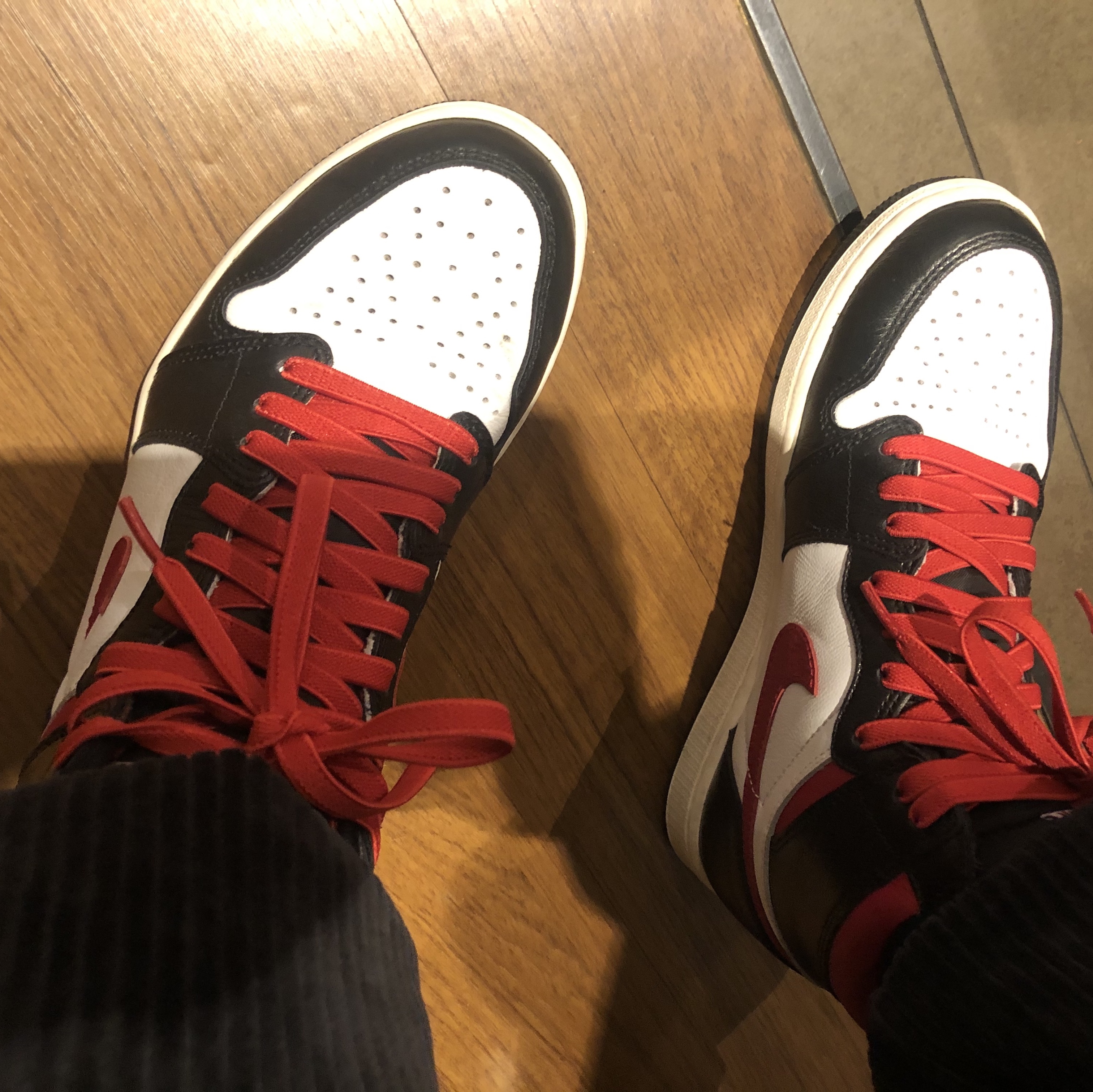 Jordan 1 Retro High OG Gym Red 착용 스타일 - 3