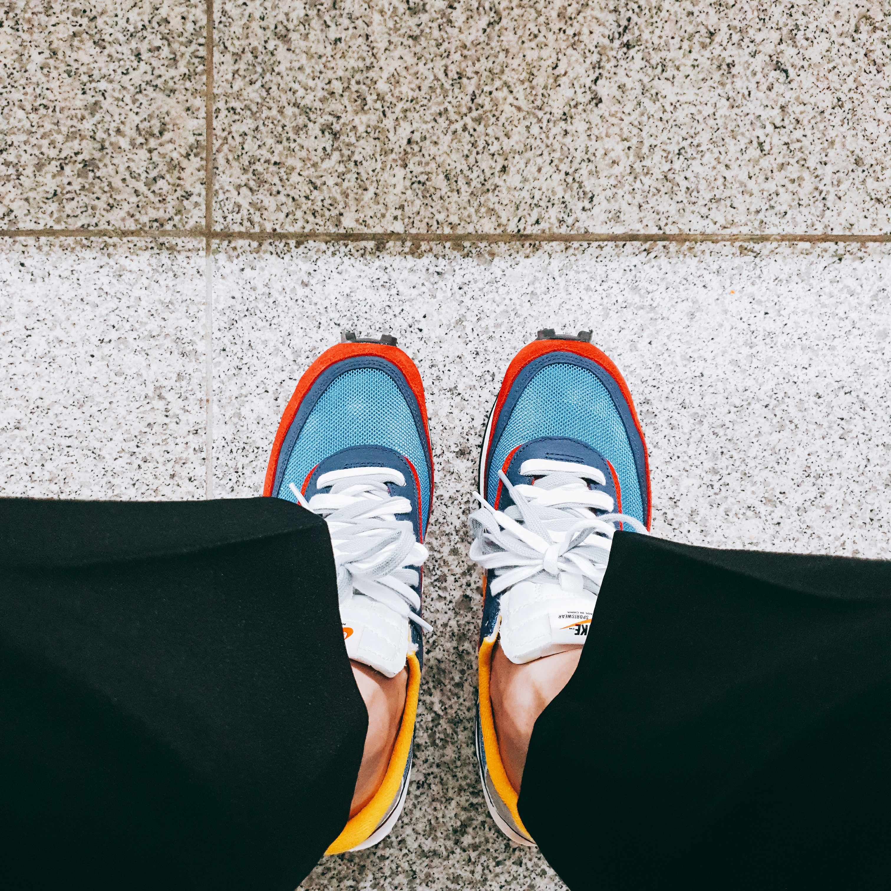 Nike x Sacai LDWaffle Blue Multi 착용 스타일