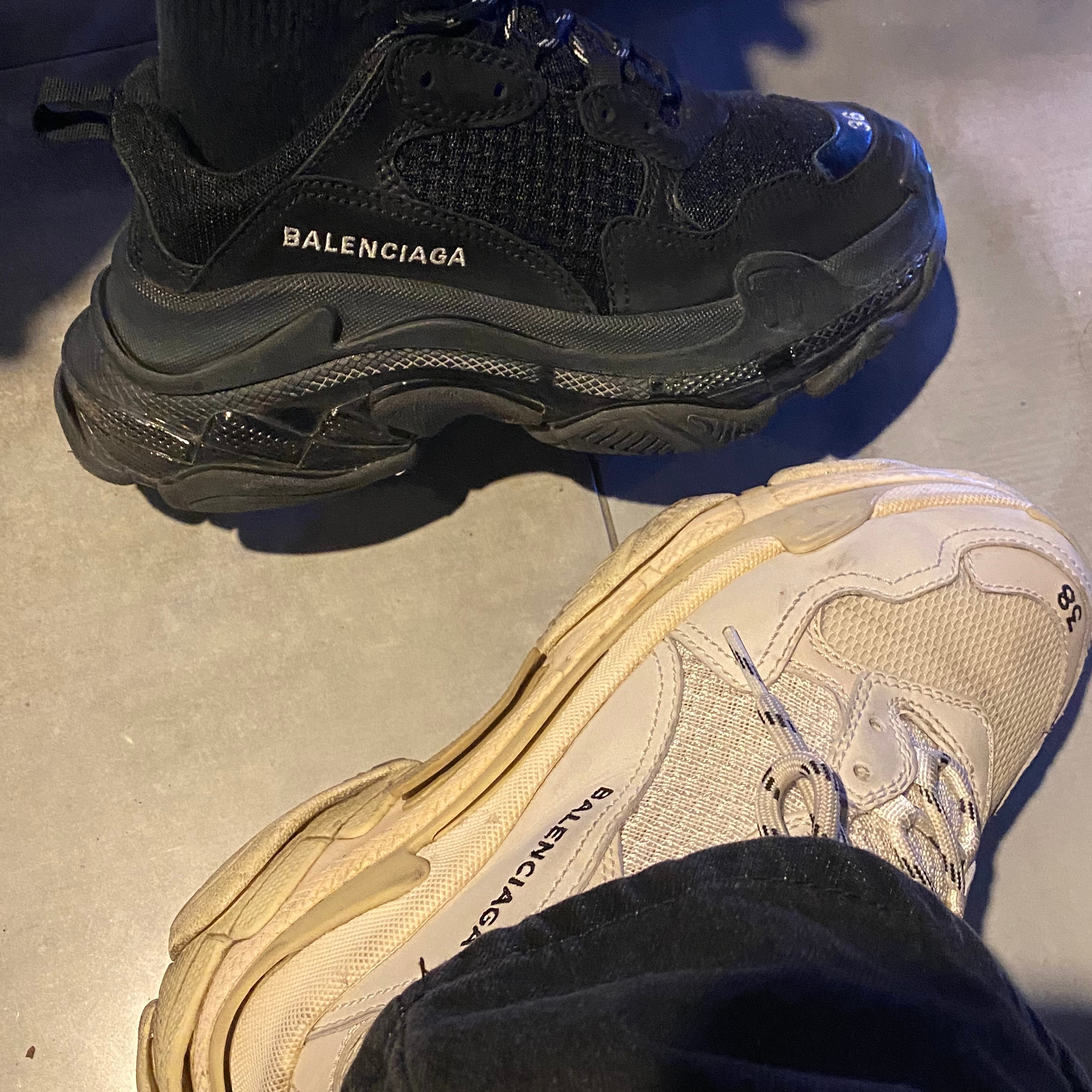 Balenciaga Triple S Black Clear Sole 2019, Balenciaga Triple S White 2018 착용 스타일