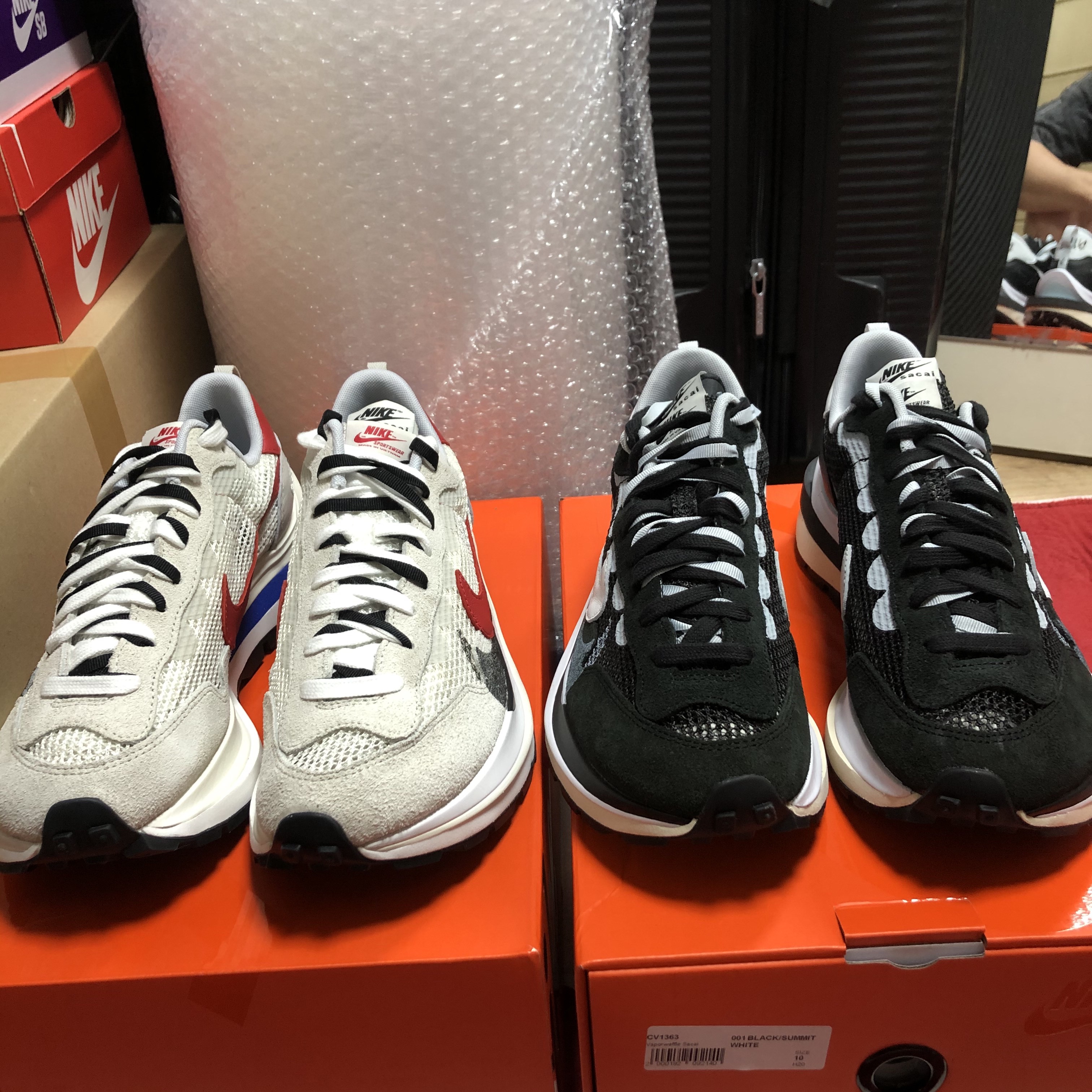Nike x Sacai VaporWaffle Black White, Nike x Sacai VaporWaffle Royal Fuchsia 착용 스타일 - 5