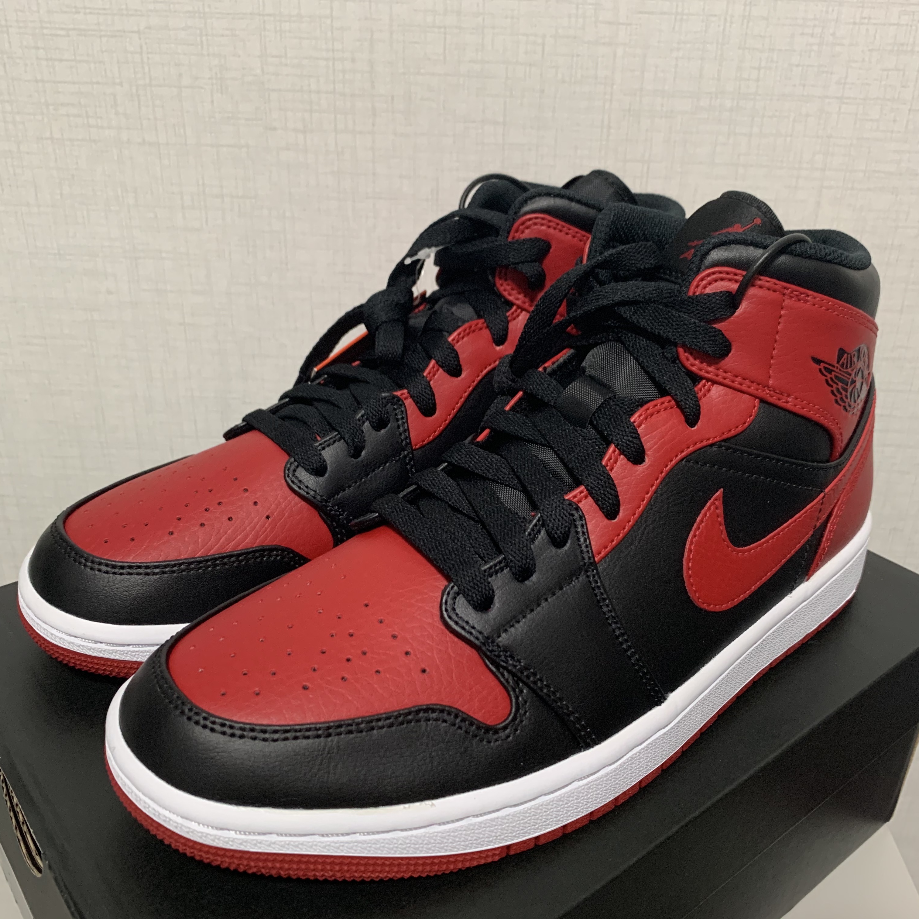 Jordan 1 Mid Bred Banned 2020 착용 스타일