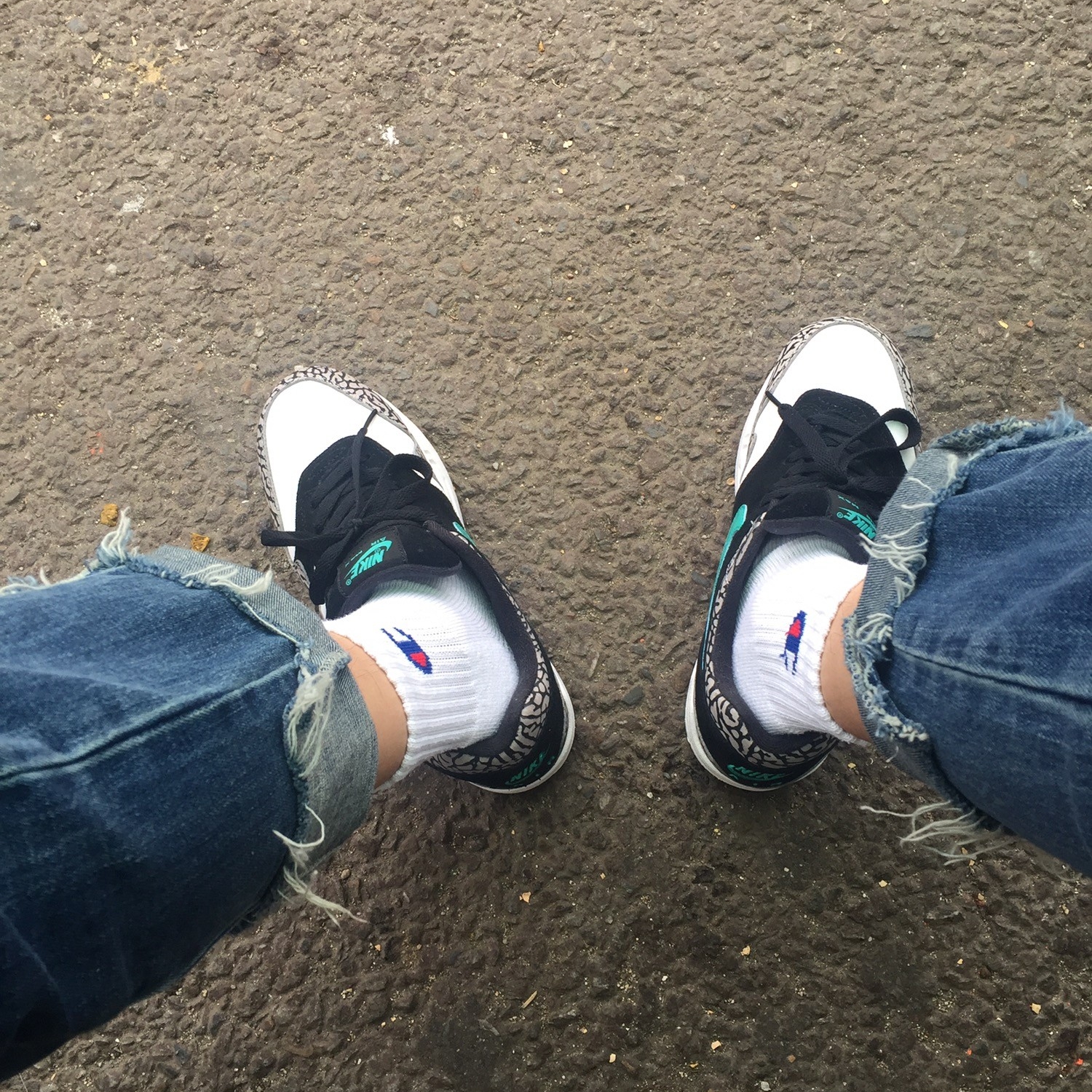 NIke x Atmos Air Max 1 Elephant 2017 착용 스타일