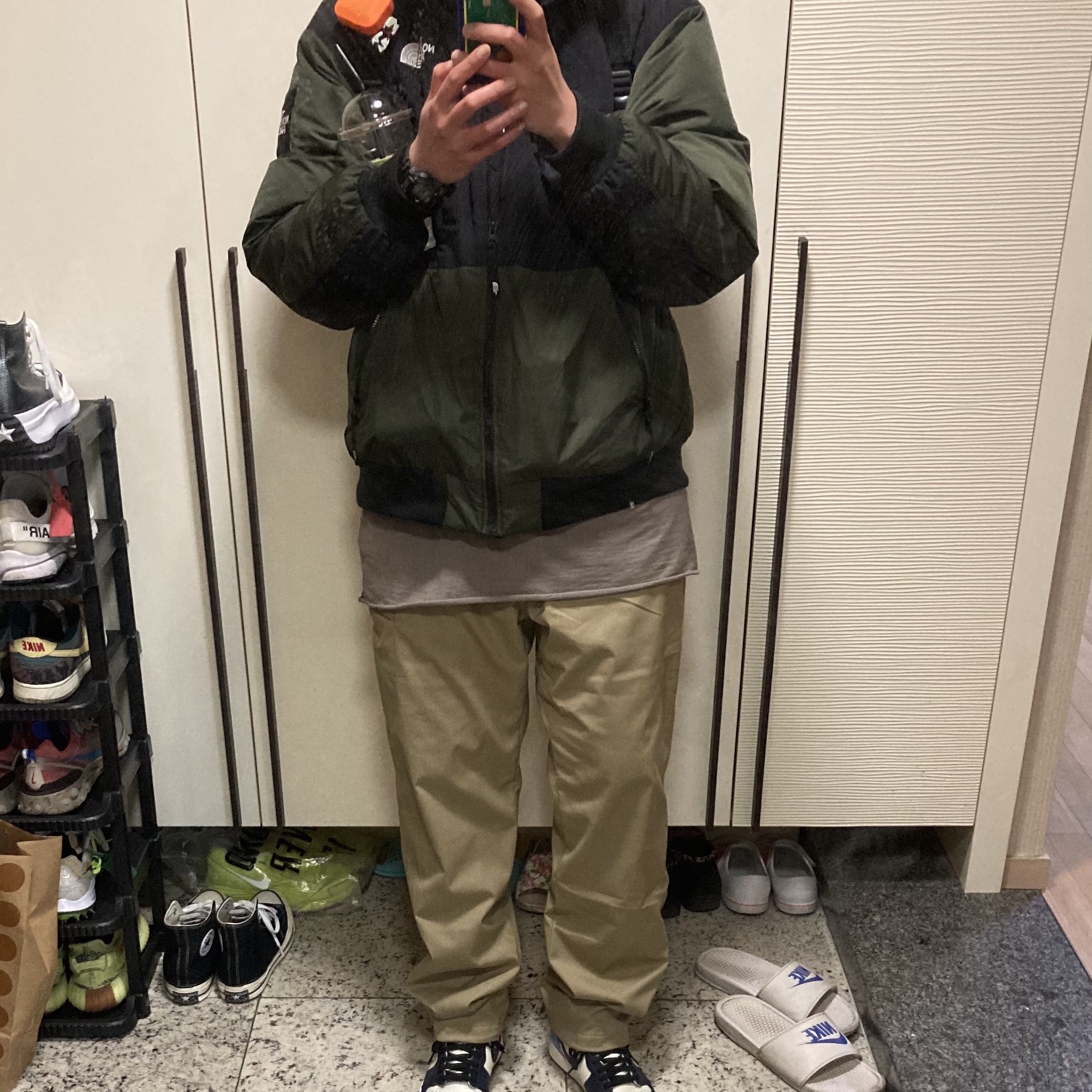 Jordan 1 Retro High Obsidian UNC 착용 스타일 - 1
