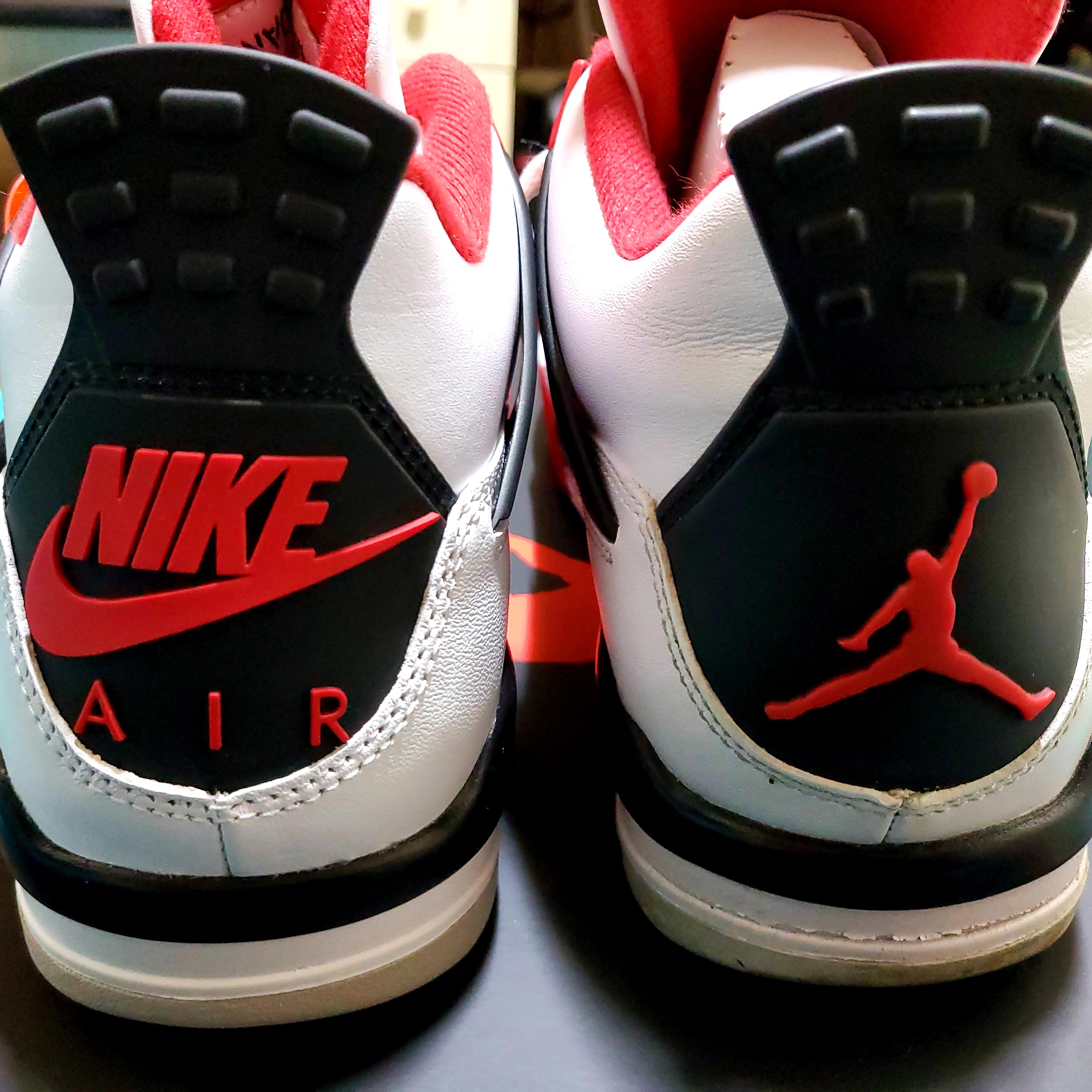 Jordan 4 Retro OG Fire Red 2020 착용 스타일 - 4