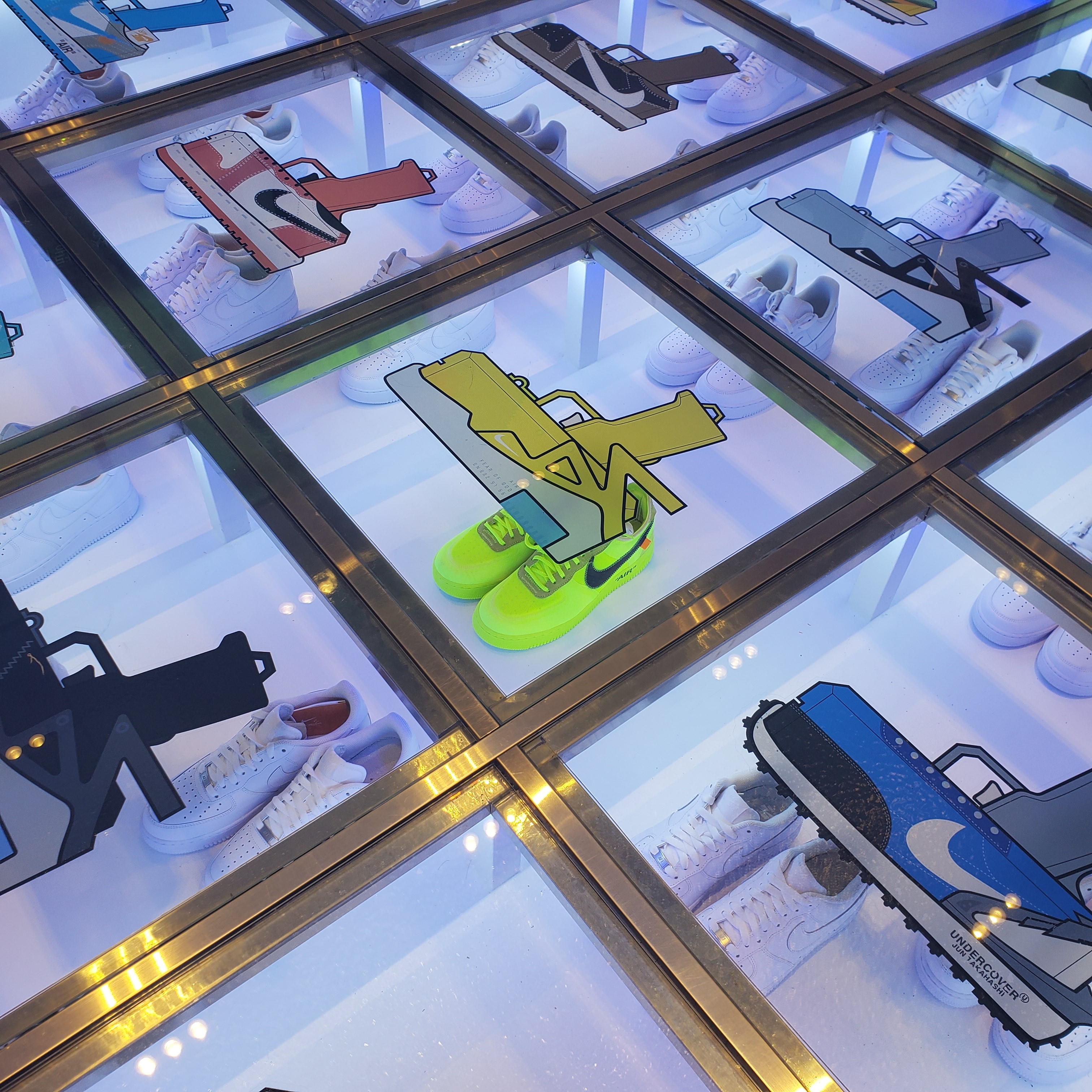 Nike x Off-White Air Force 1 Low Volt 착용 스타일