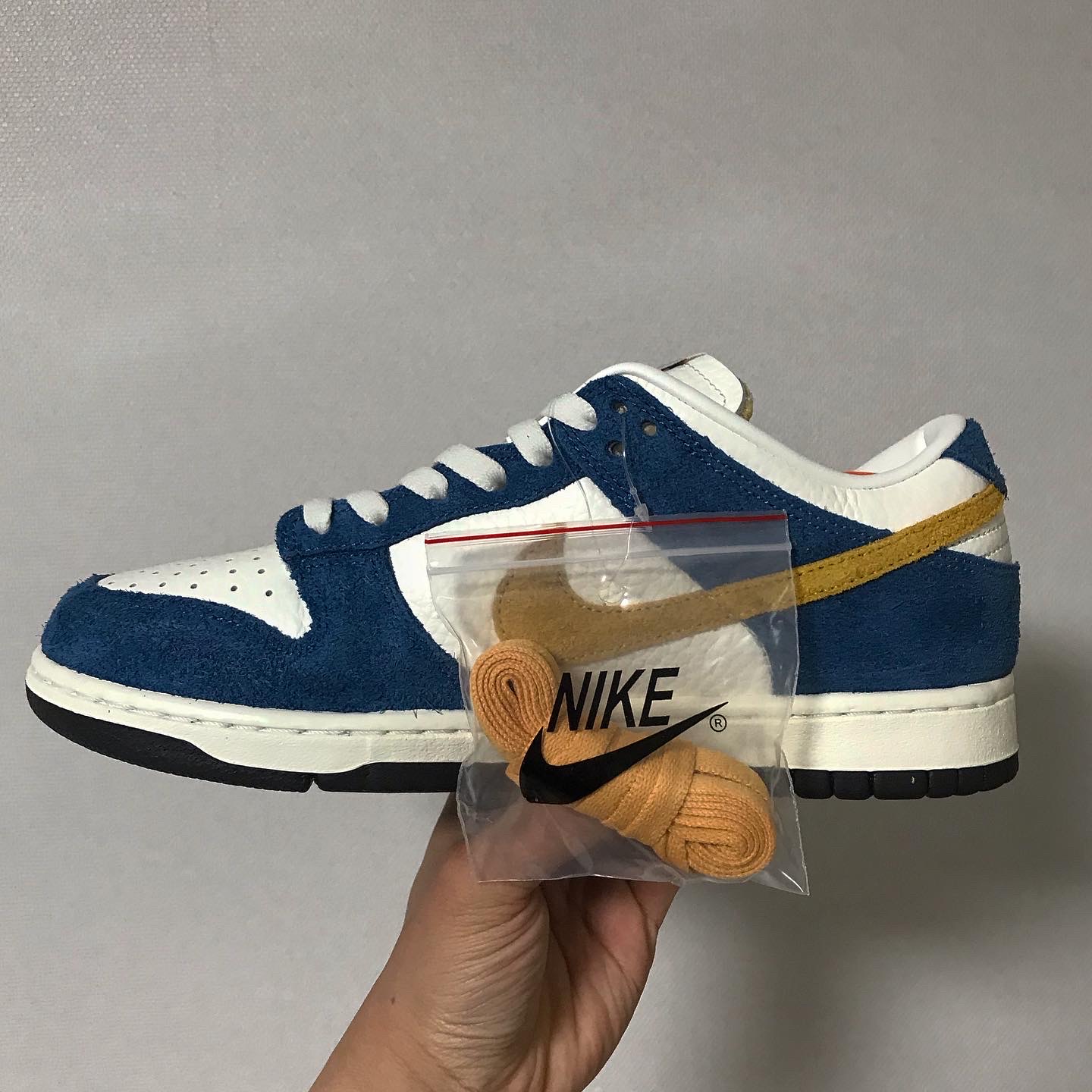 Nike x Kasina Dunk Low 80's Bus 착용 스타일 - 3