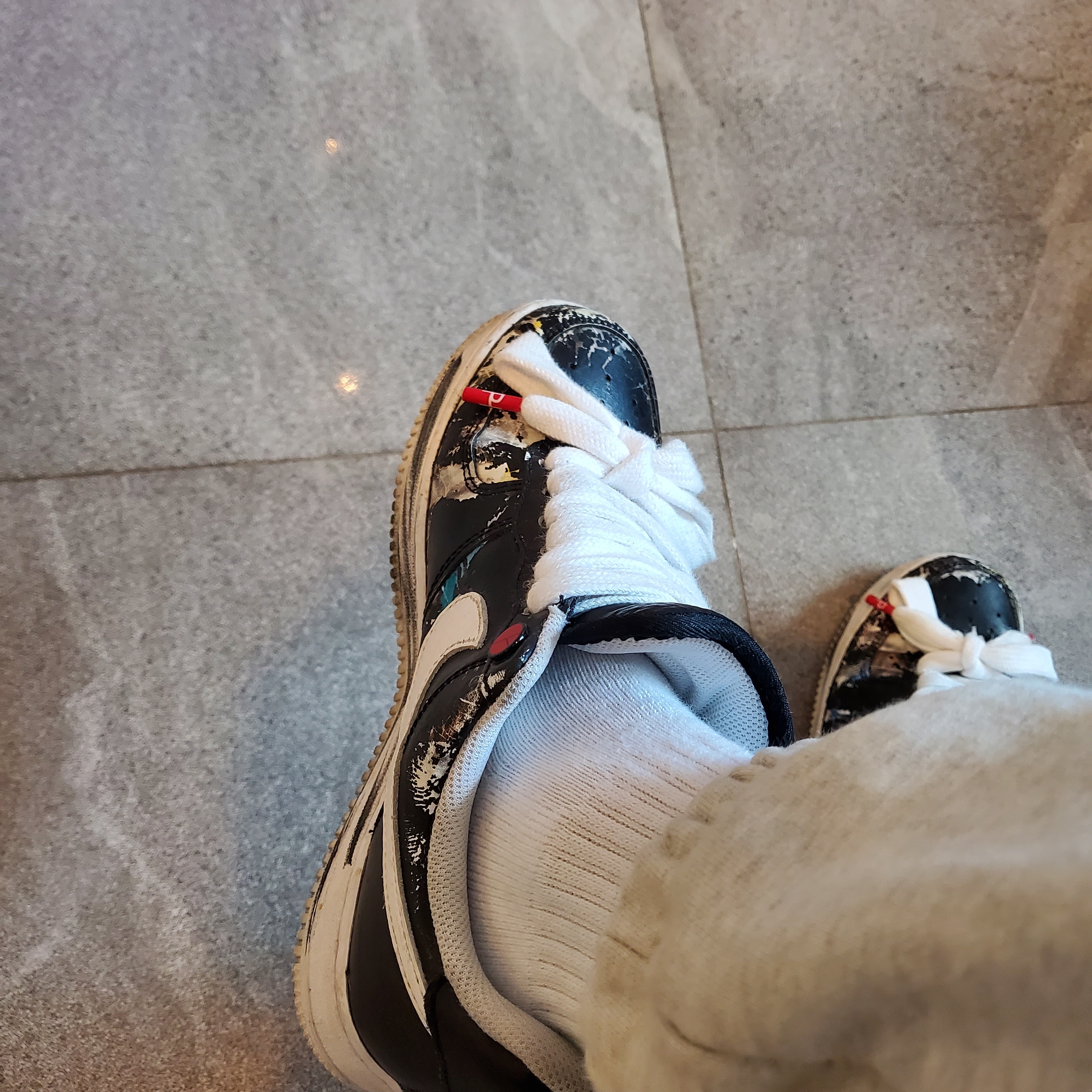 Nike x Peaceminusone Air Force 1 Low Para-Noise 착용 스타일