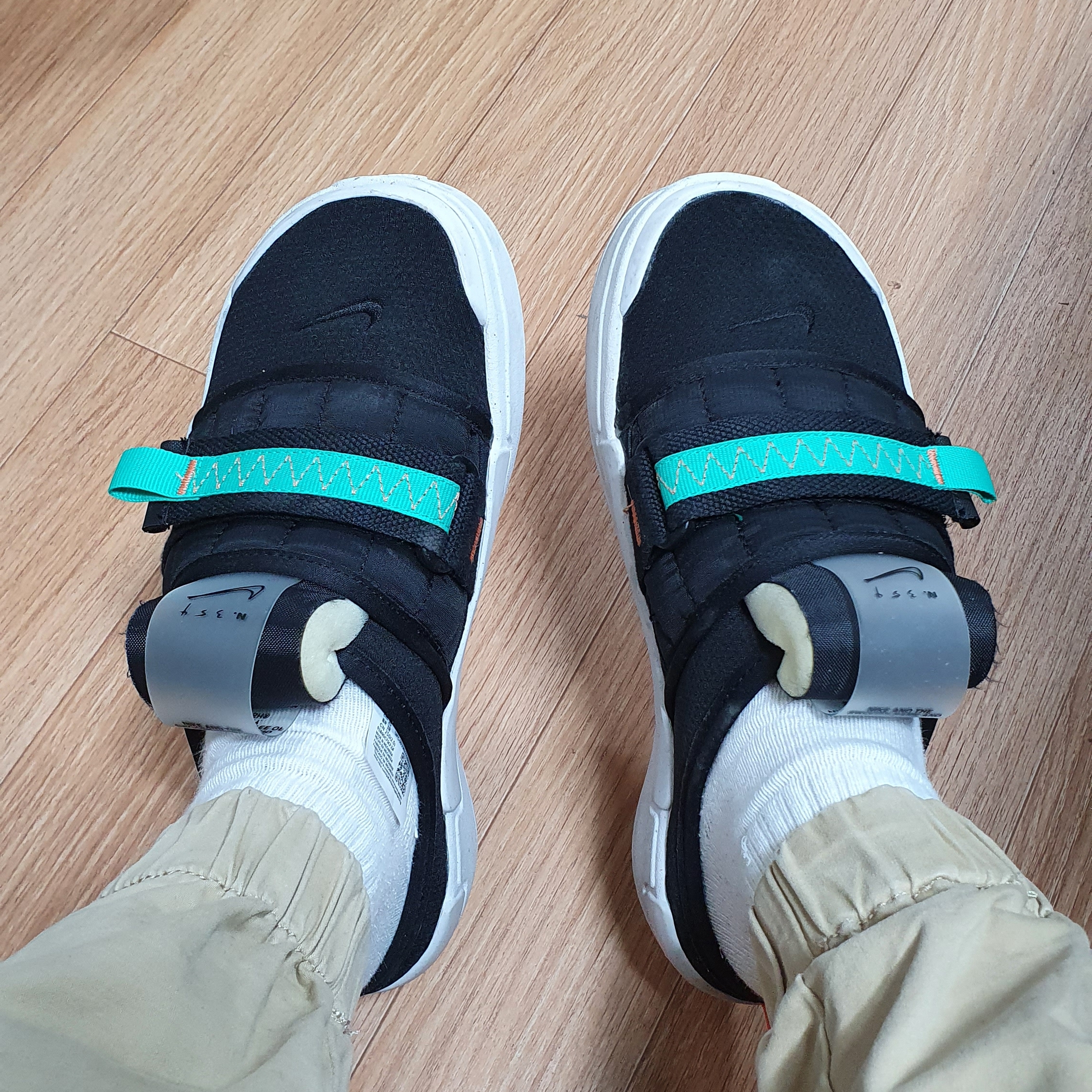 Nike Offline Black 착용 스타일
