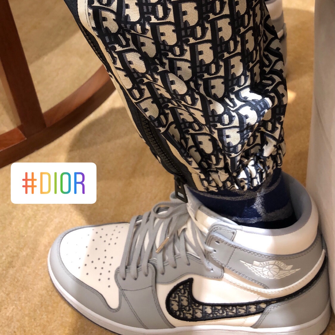 Jordan 1 x Dior High OG 착용 스타일
