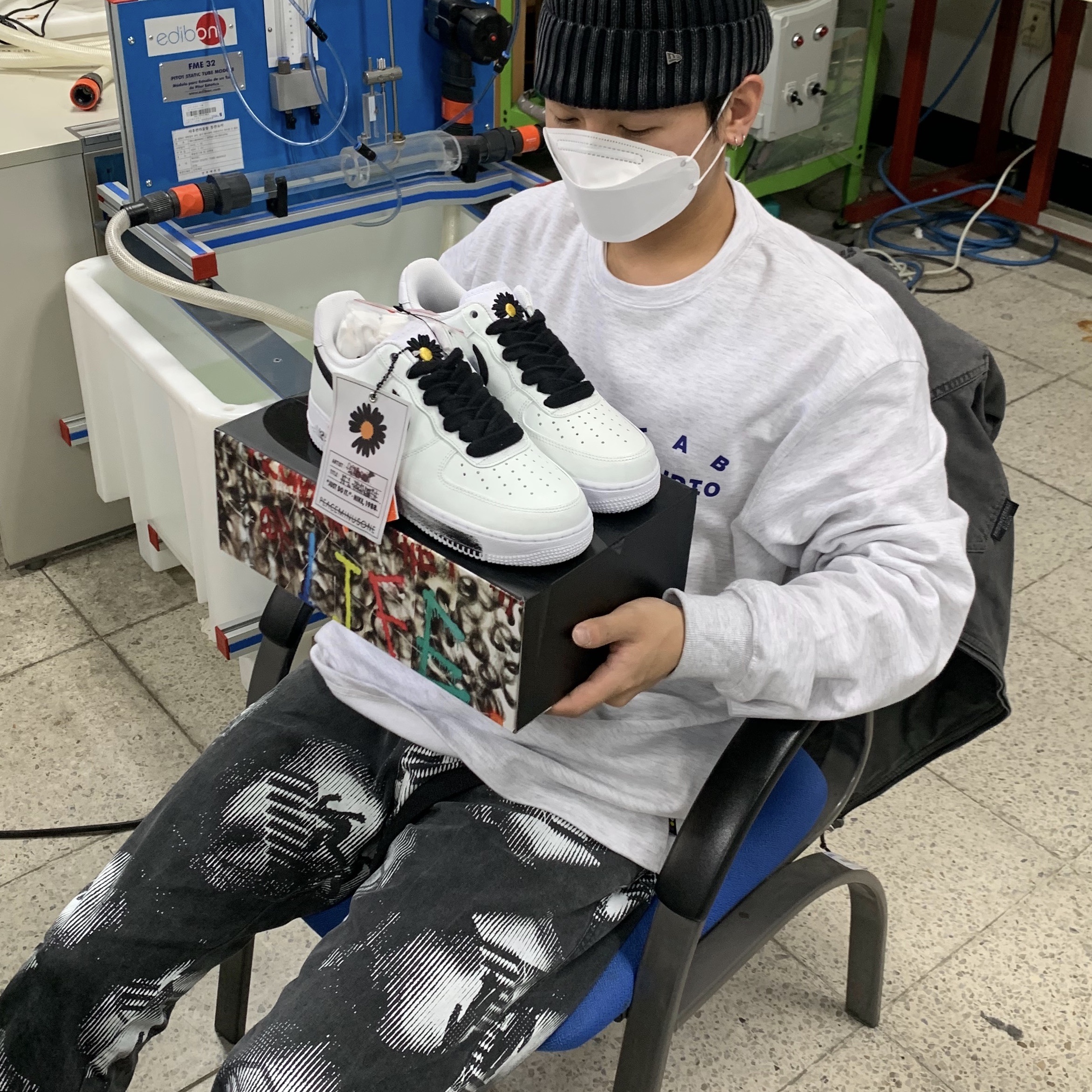 Nike x Peaceminusone Air Force 1 Low Para-Noise 2.0, IAB Studio Long Sleeve Light Gray 착용 스타일