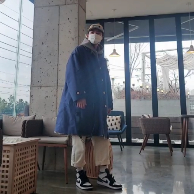 Jordan 1 Mid SE Court Purple 착용 스타일