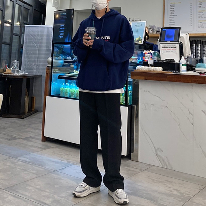 Nike x Sacai LDWaffle Summit White 착용 스타일