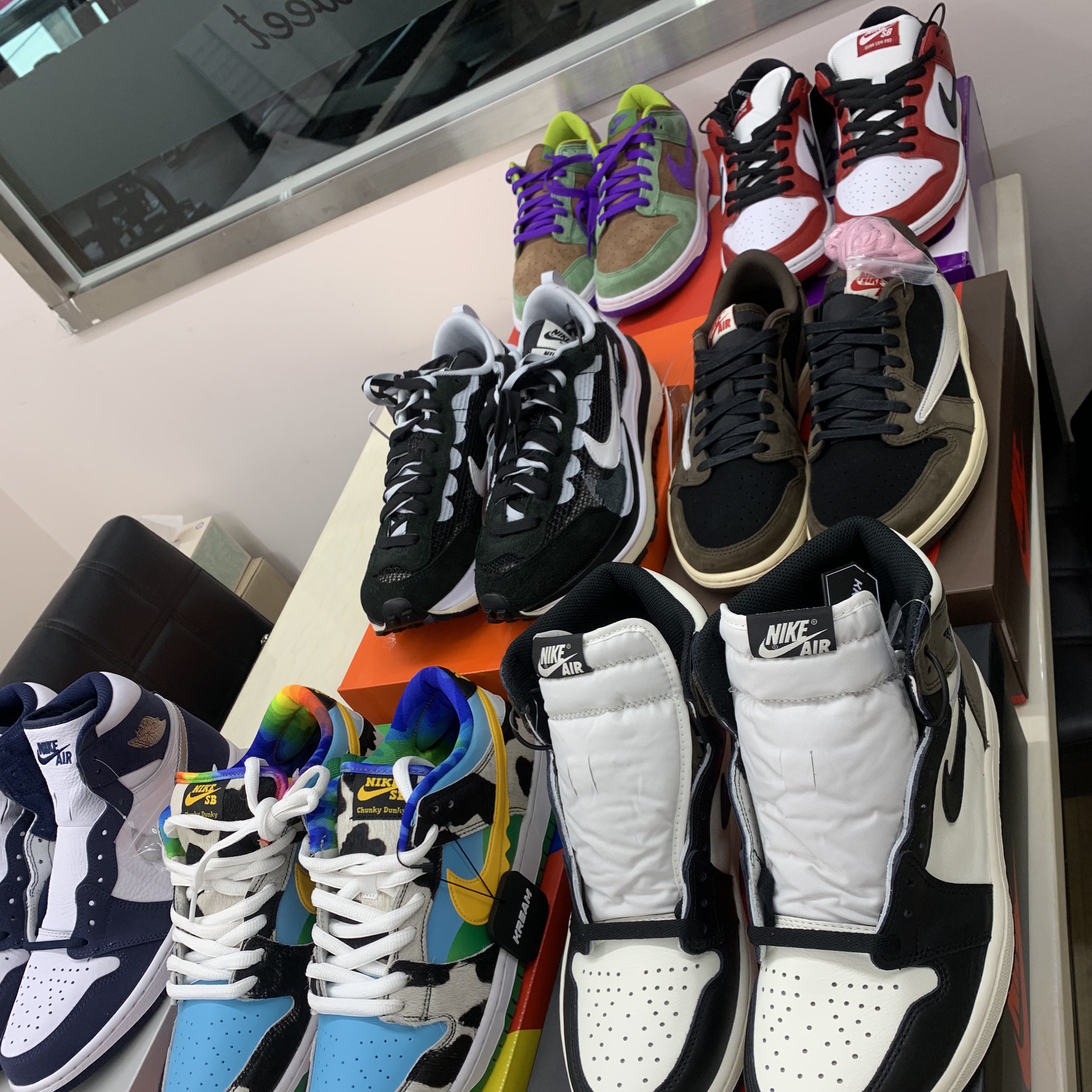 Nike x Ben & Jerry's SB Dunk Low Chunky Dunky, Jordan 1 x Dior Low OG 착용 스타일 - 3