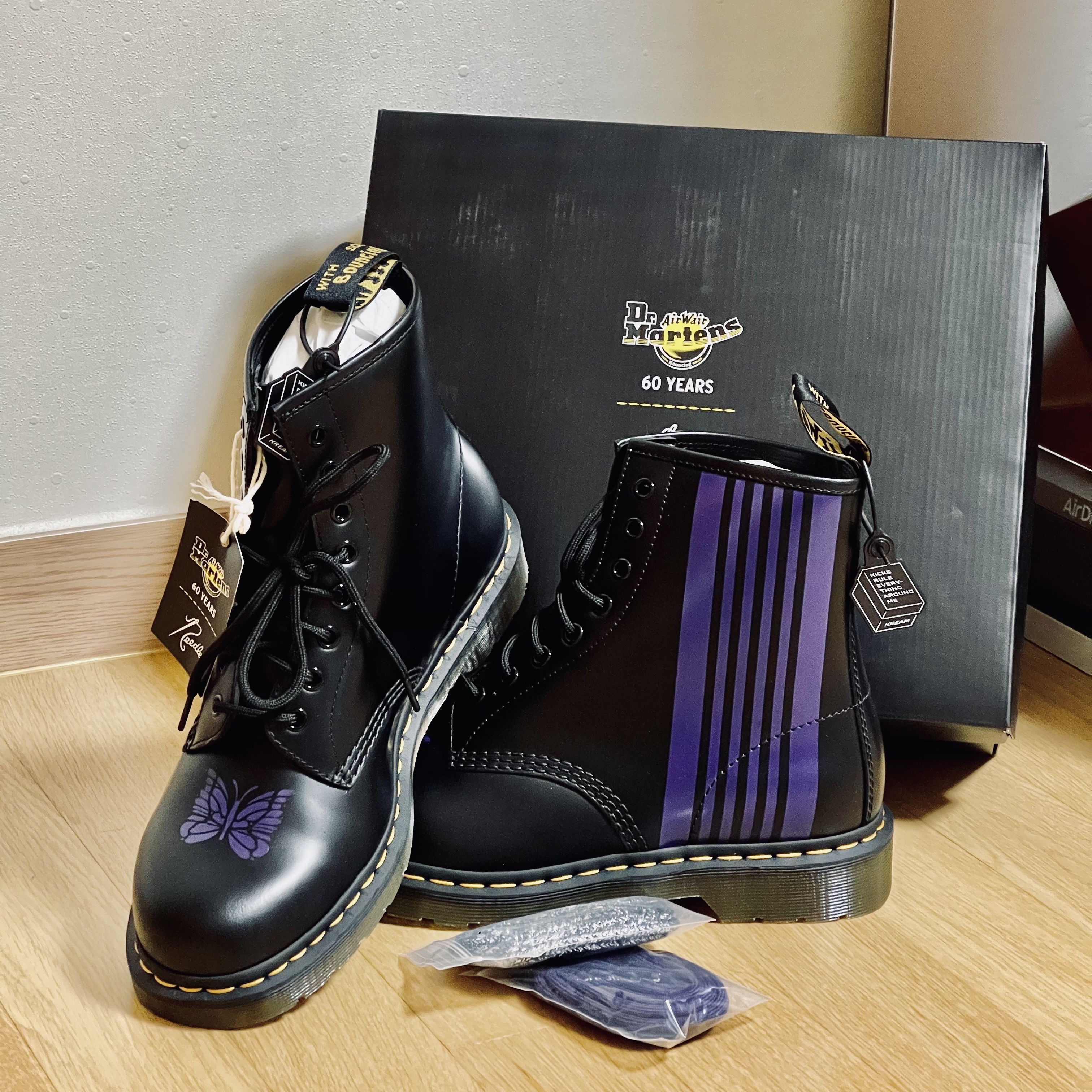 Dr. Martens x Needles 1460 Black Purple 착용 스타일