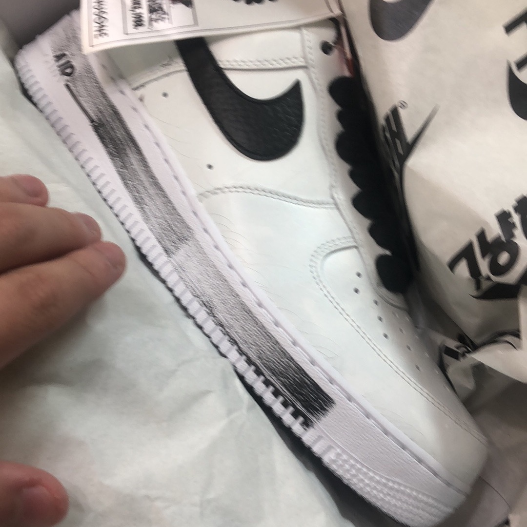 Nike x Peaceminusone Air Force 1 Low Para-Noise 2.0 착용 스타일 - 4